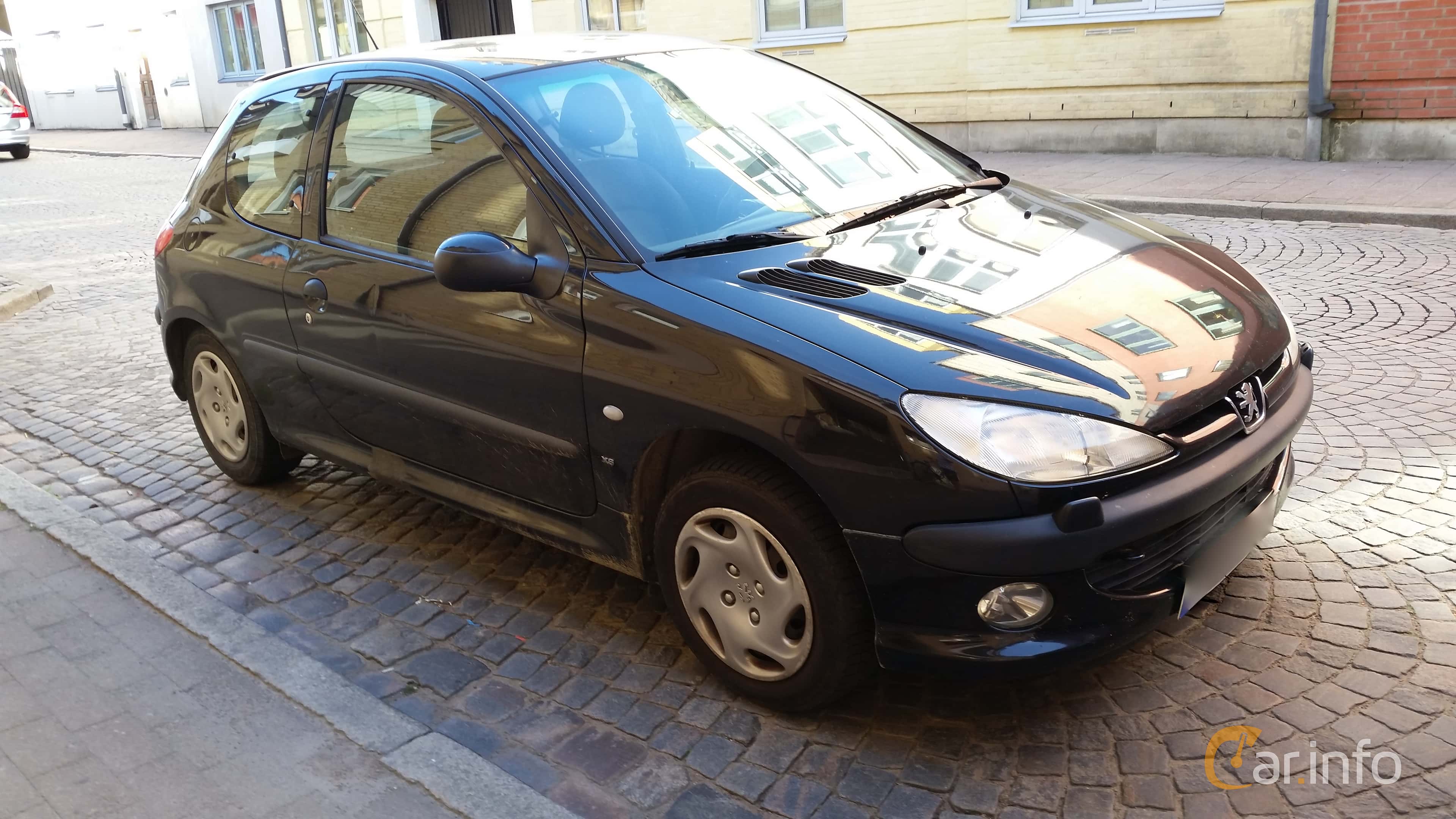Peugeot 206 3-door 1.6 Manual, 89hp, 2000