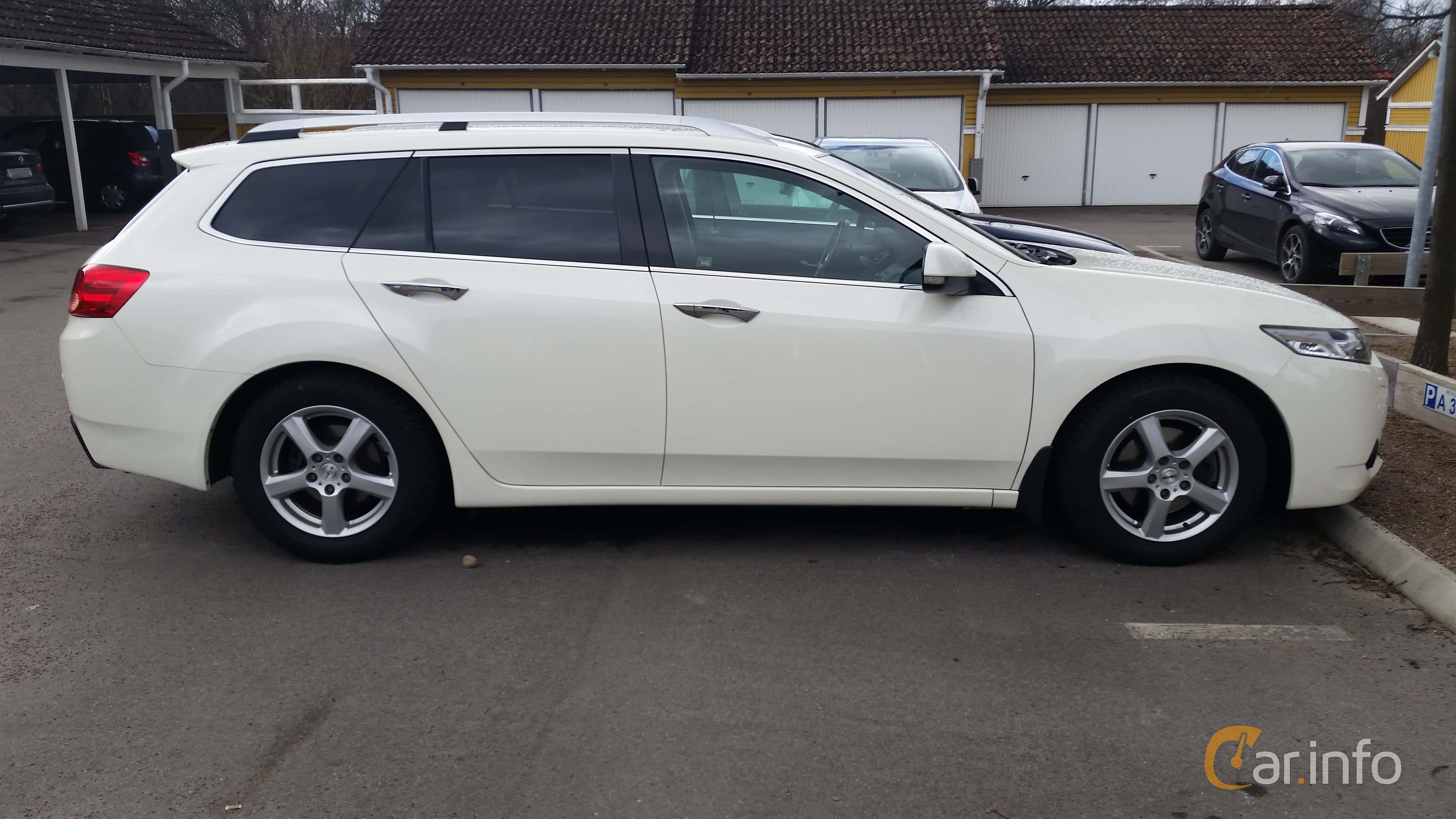 Honda Accord Tourer 2.0 i-VTEC 156hp, 2011