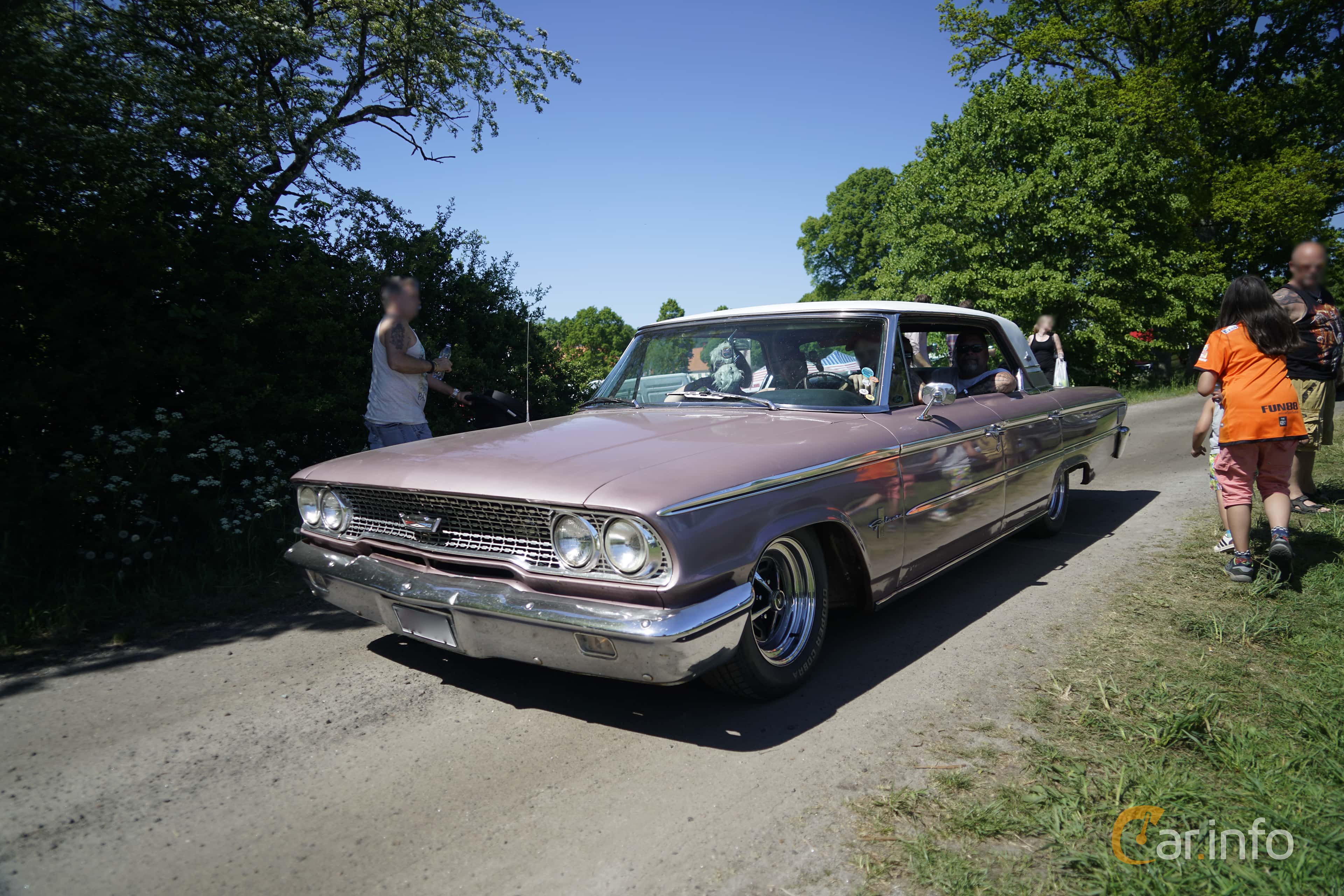 Ford Galaxie 500/XL 4-door Hardtop 5.8 V8 223hp, 1963