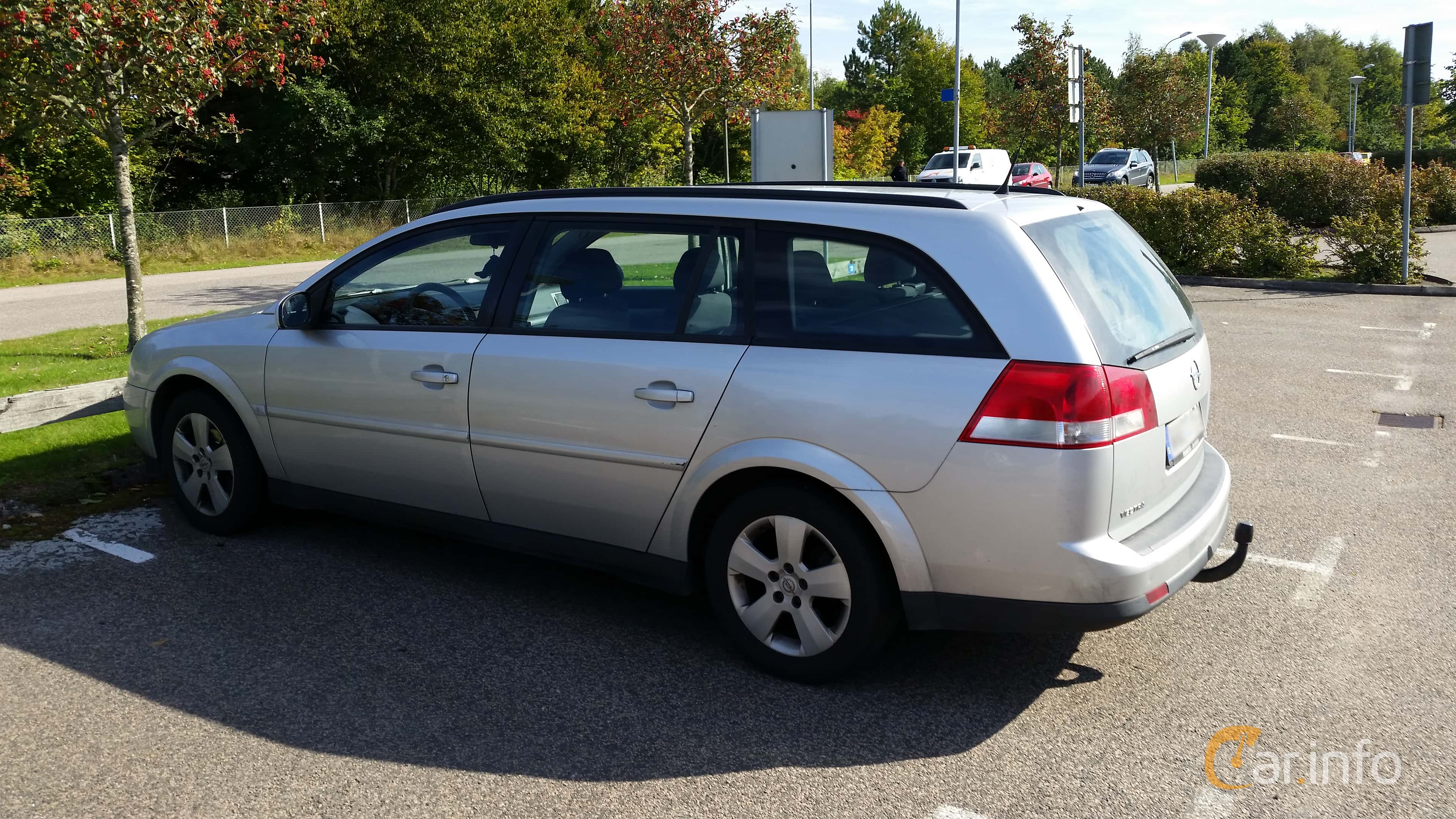 Opel Vectra Caravan generation C 2.2 Direct
