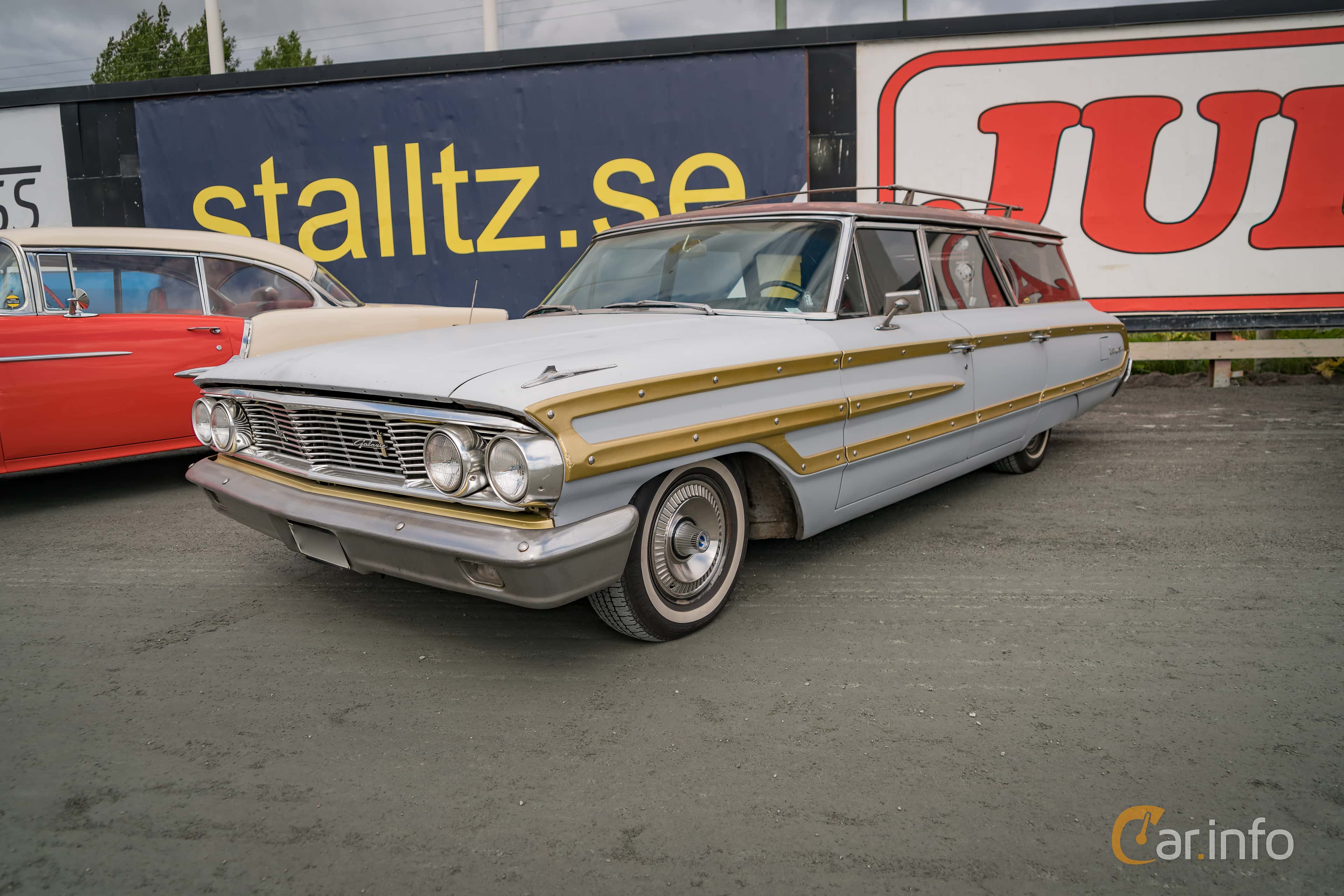 Ford Country Squire 2-seat 4.7 V8 Automatic, 198hp, 1964
