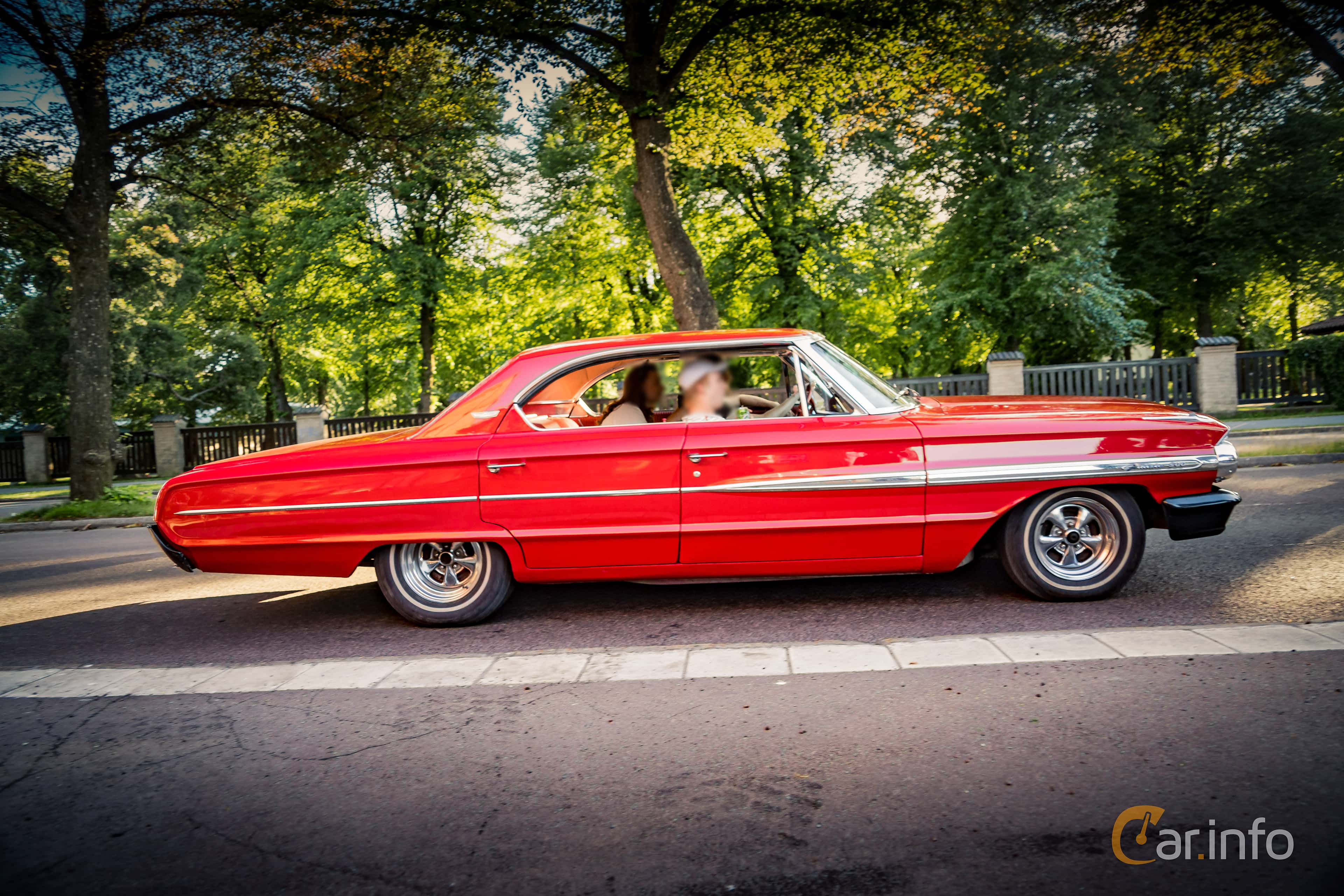 Ford Galaxie 500 4-door Hardtop 6.4 V8 305hp, 1964