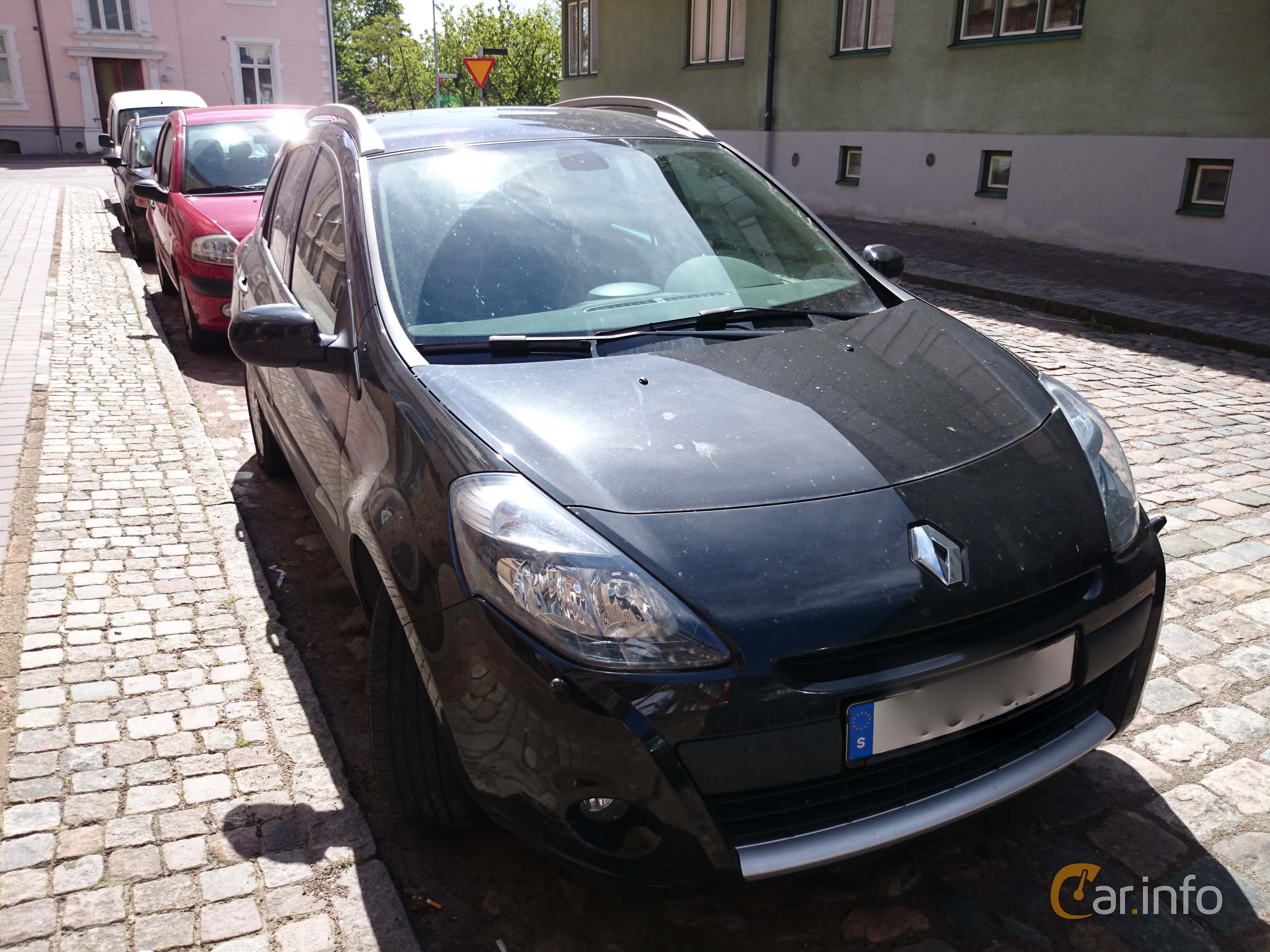 Renault Clio Sport Tourer 1.2 TCe Manual, 101hp, 2012