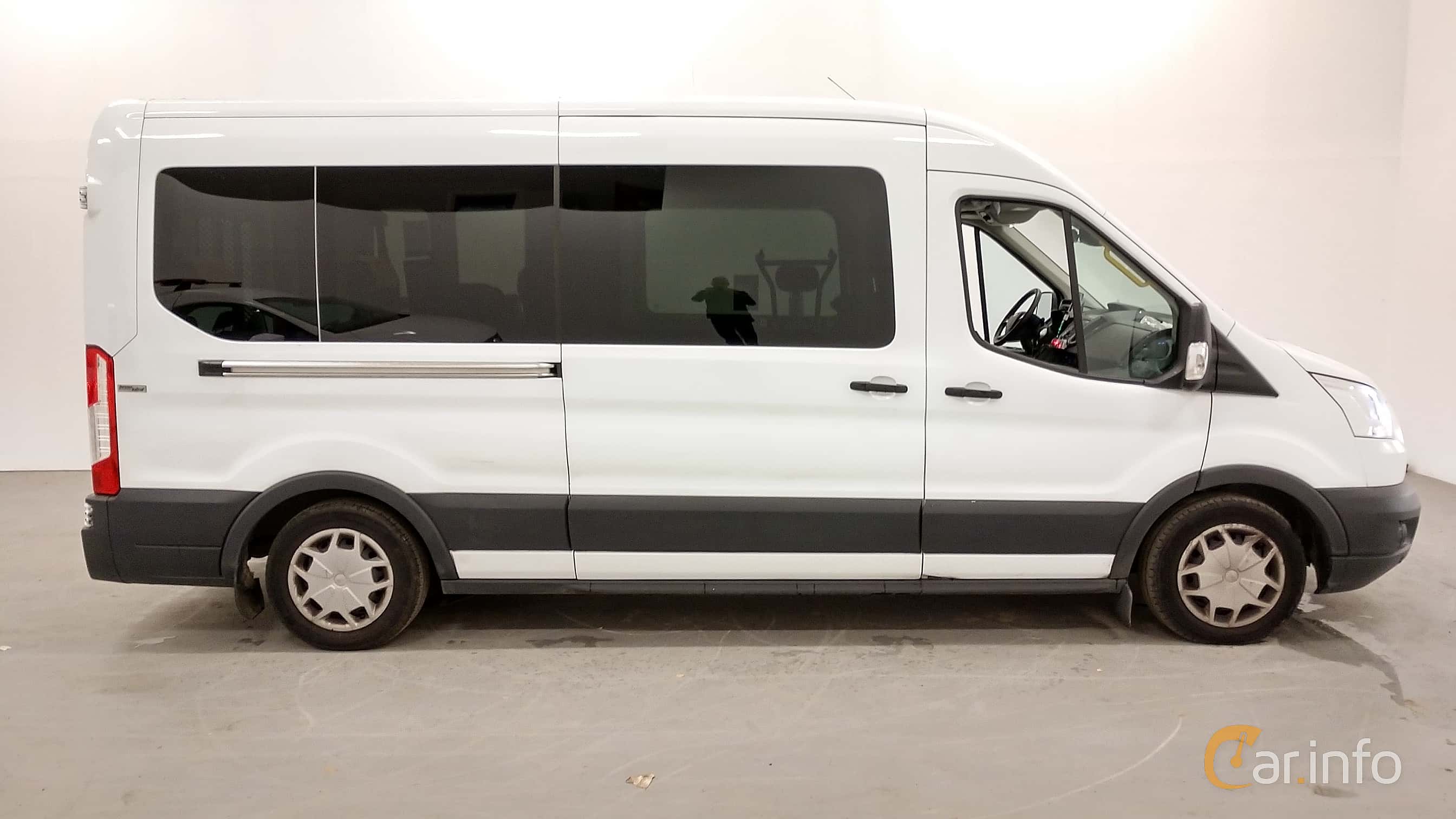 Ford Transit Combi 3500 2.0 TDCi Manual, 170hp, 2019