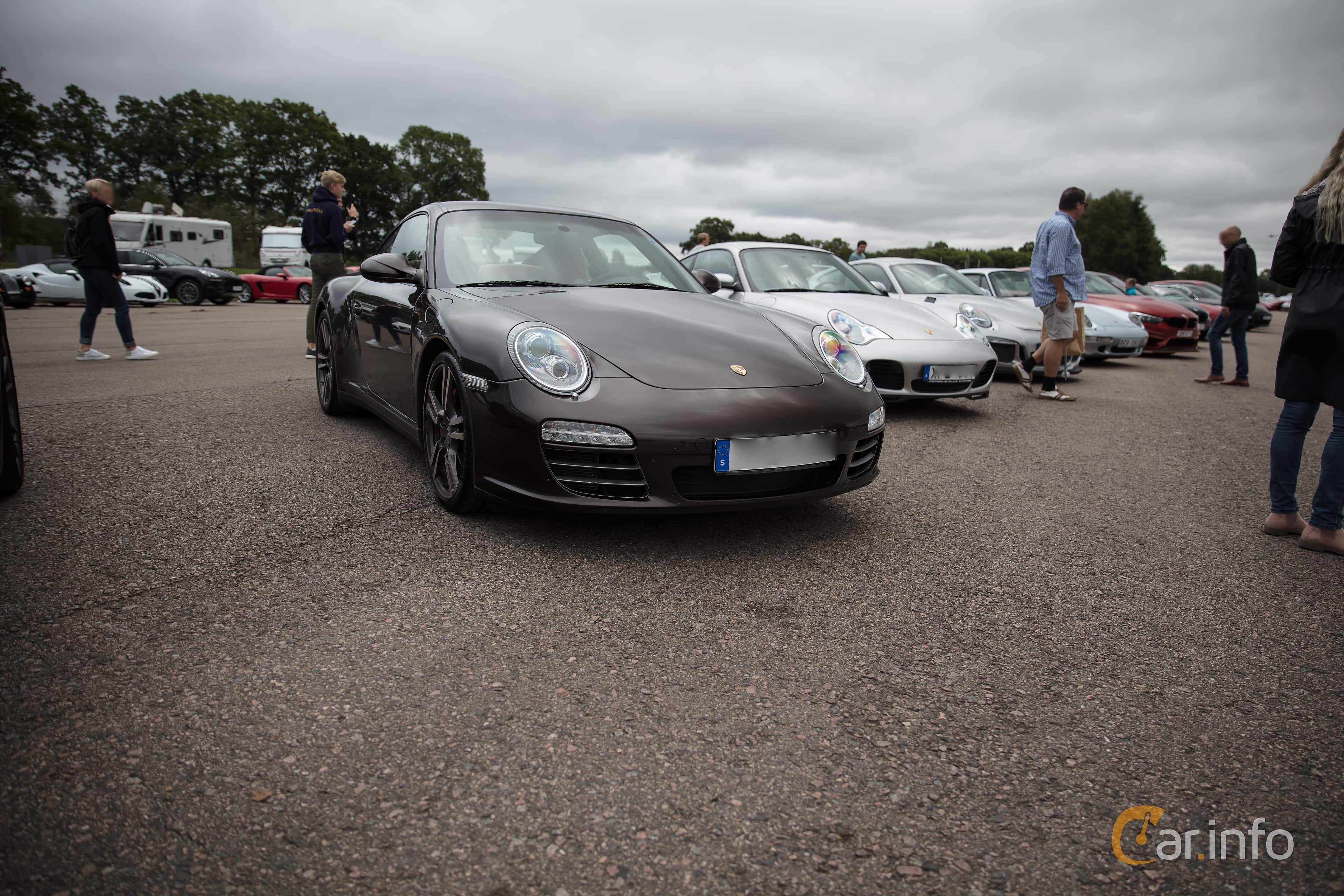 Porsche 911 Carrera 4S  Manual, 385hp, 2011