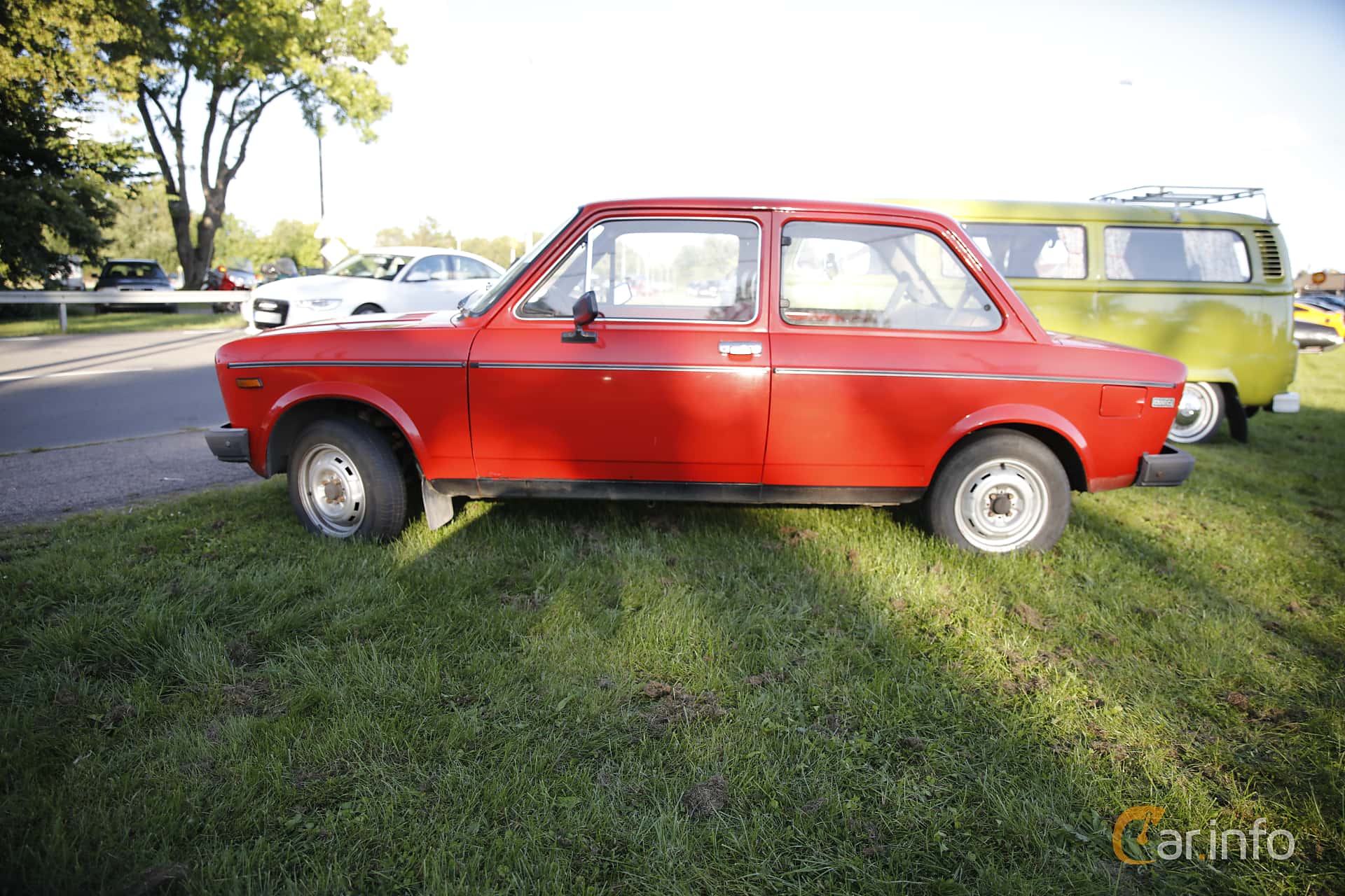 Fiat 128 2-door Sedan 1.3 Manual, 63hp, 1975