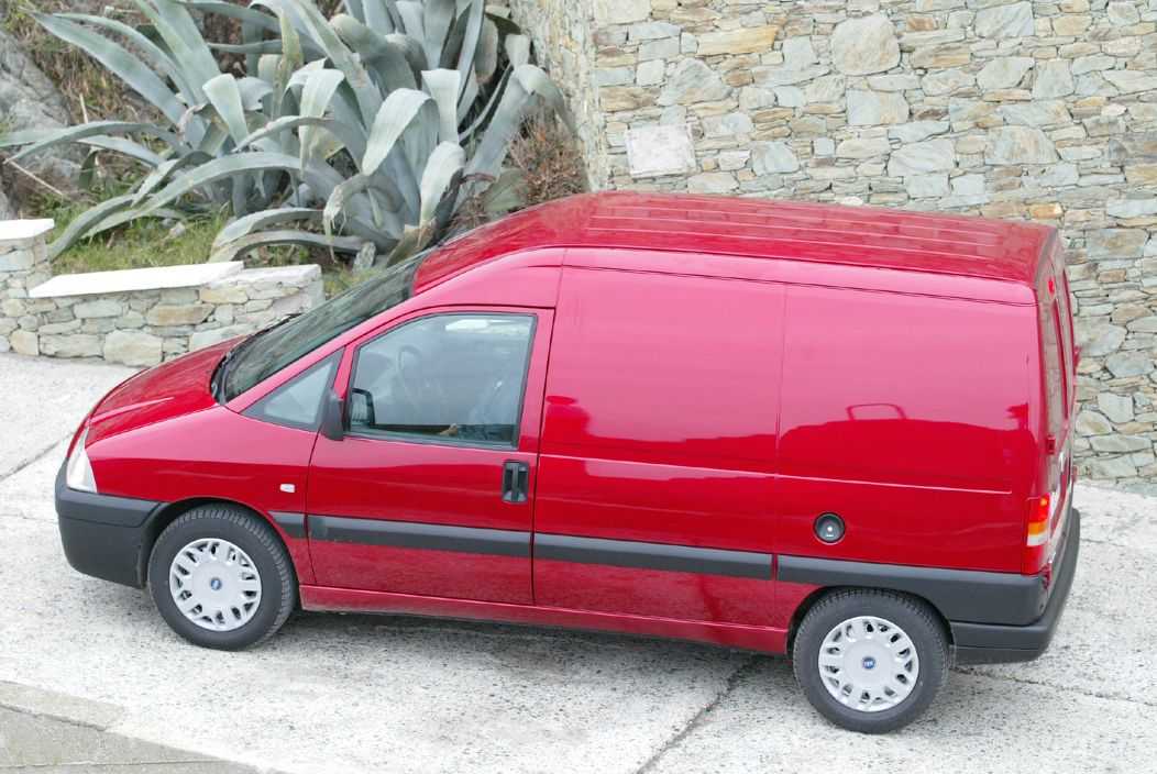 Fiat Scudo Van 1st Generation Facelift 2.0 JTD Manual, 5-speed