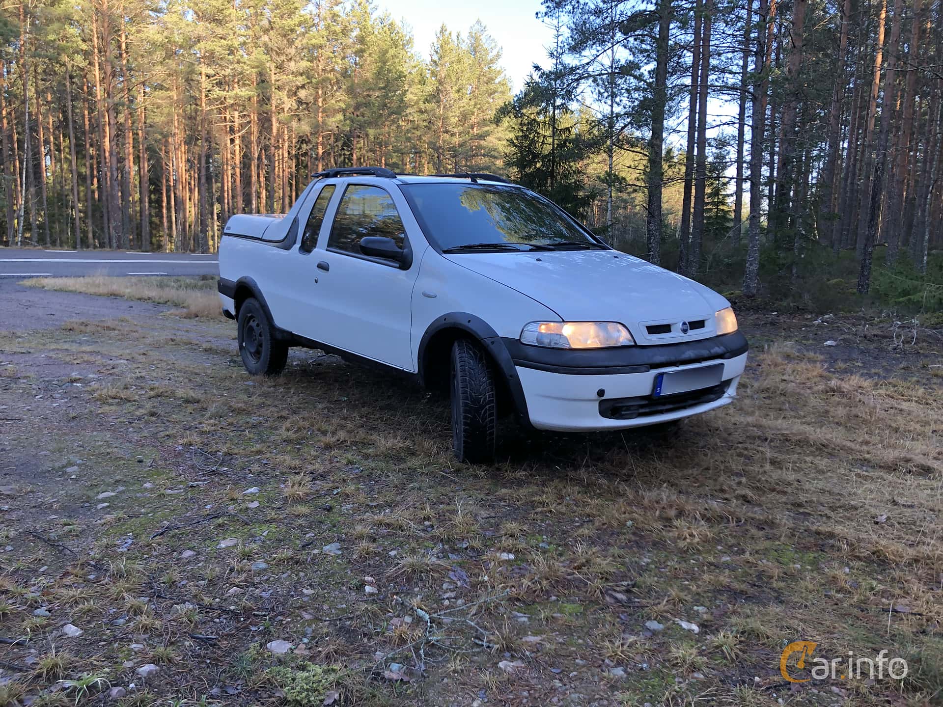 Fiat Strada 1.9 D Manual, 63hp, 2003
