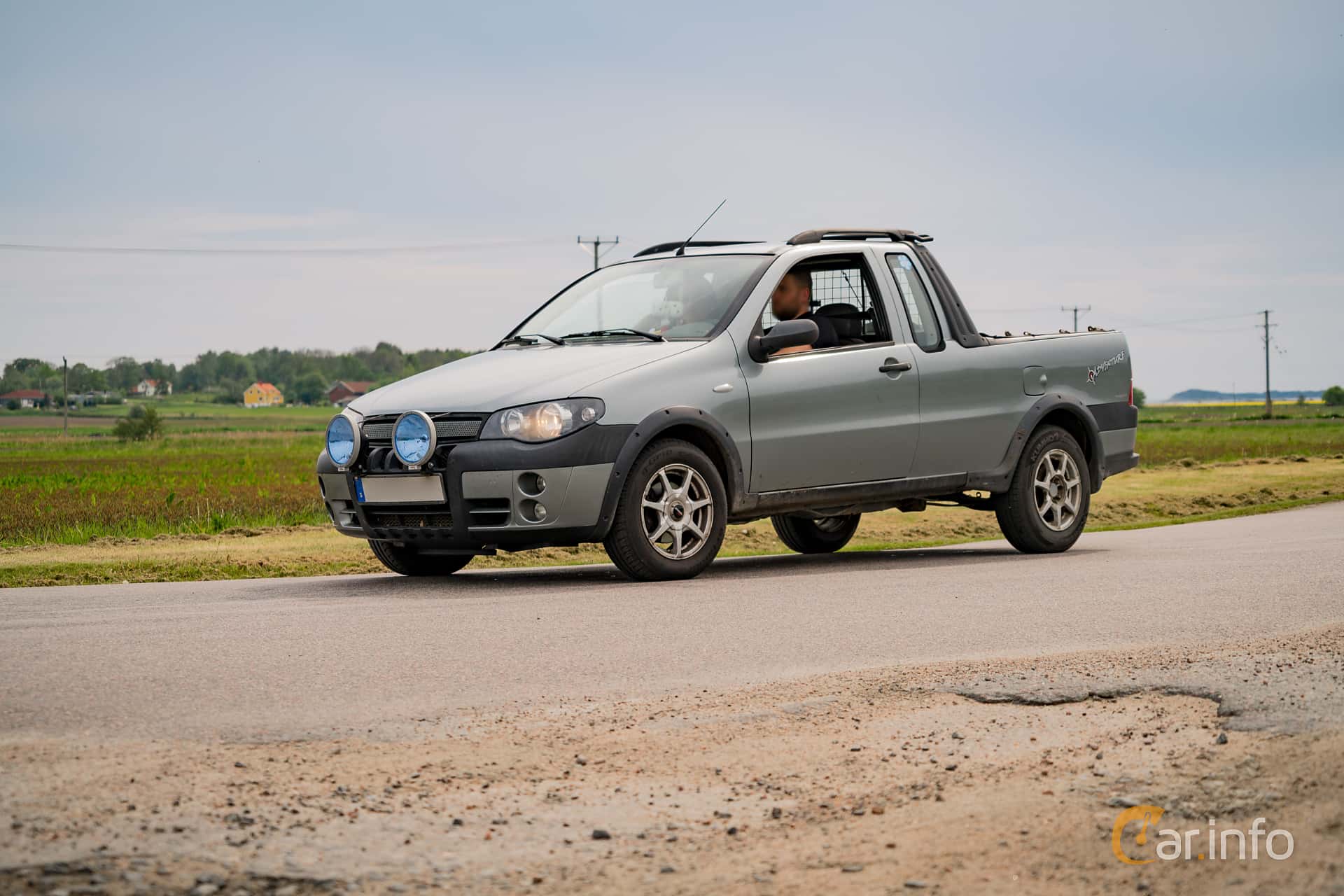 Fiat Strada generation 178 2nd Facelift 1.3 Multijet Manual, 5-speed