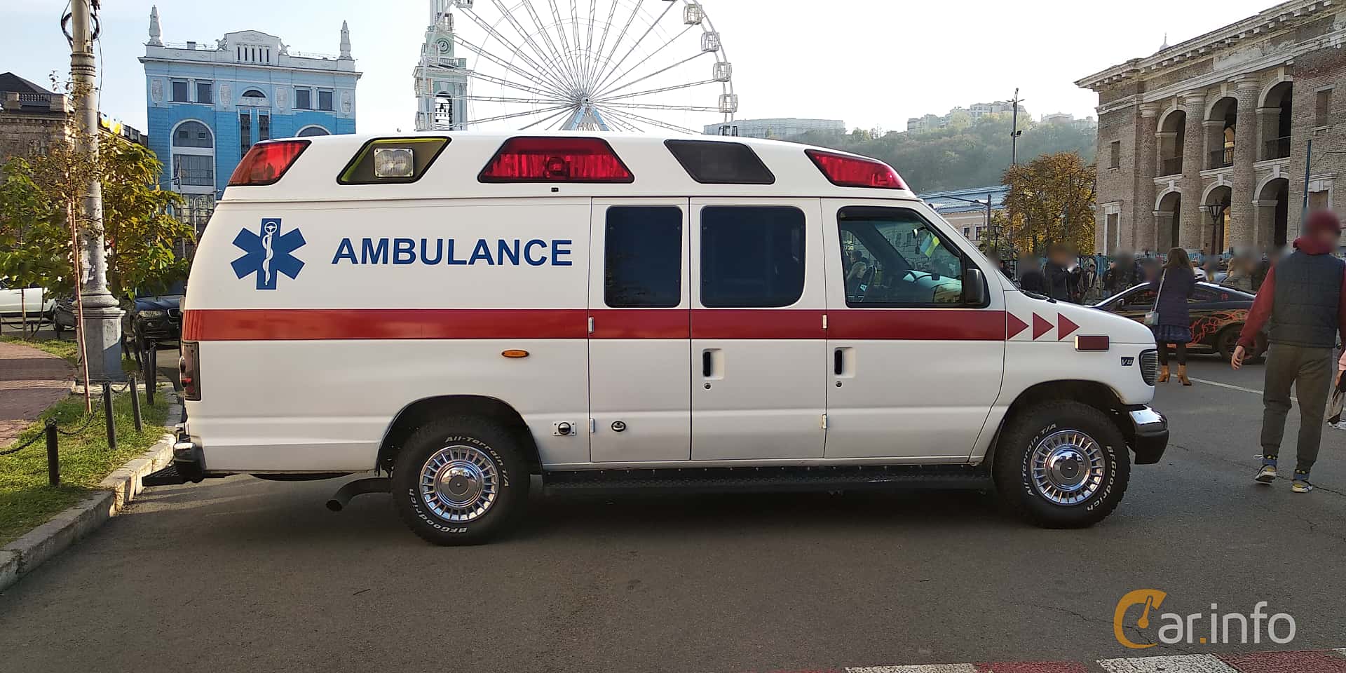 Ford E-350 Super Duty Conversion Van 6.8 V10 SEFI Automatic, 309hp, 2002