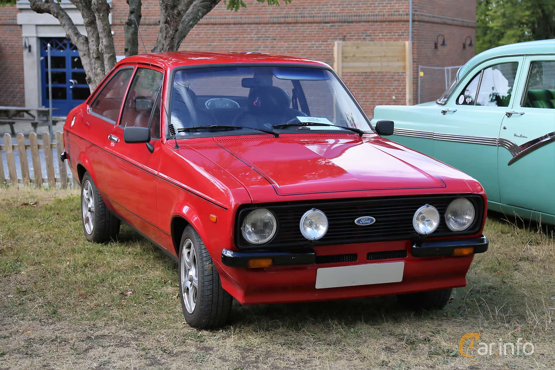 Ford Escort 2-door Sedan 1.6 Automatic, 84hp, 1977