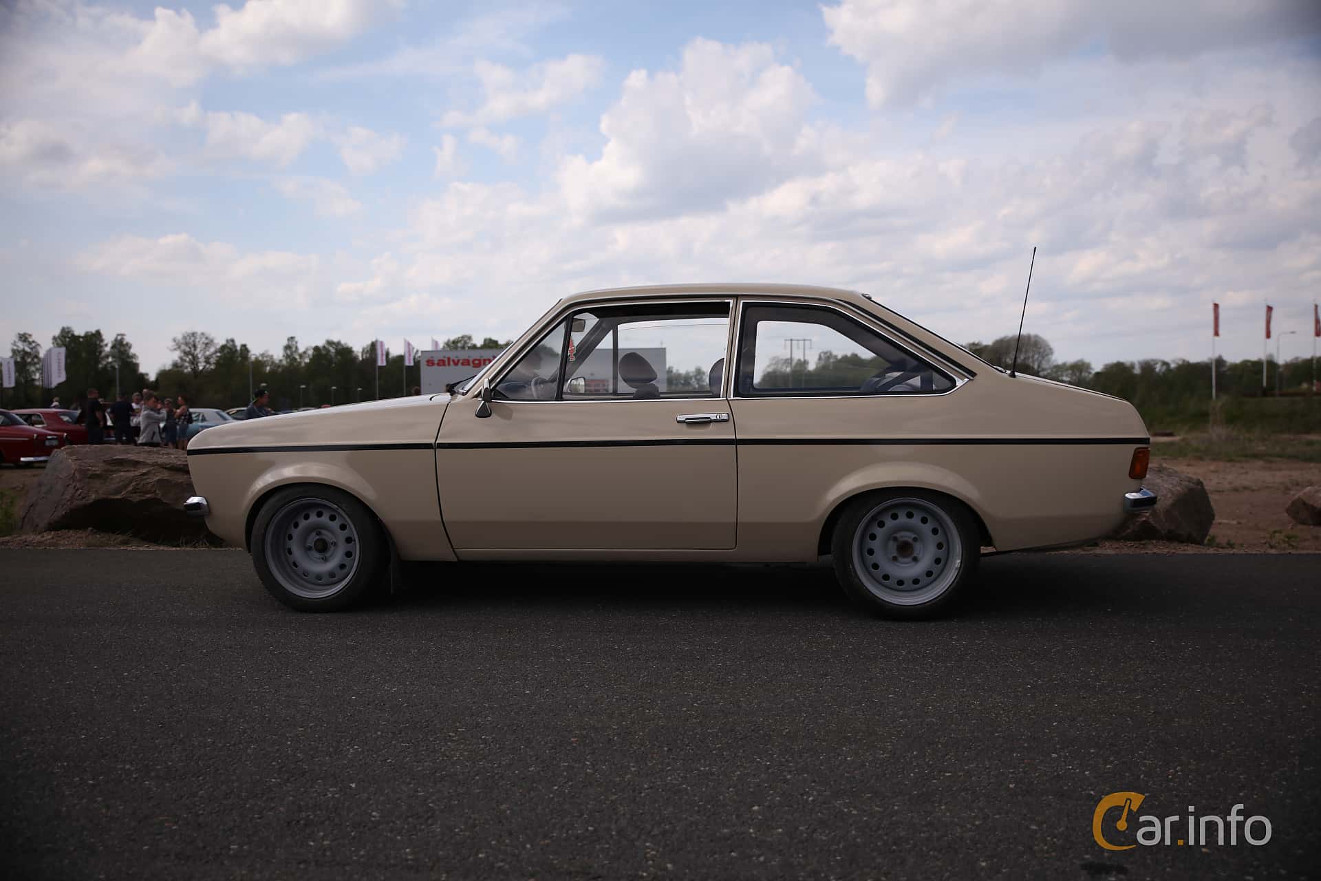 Ford Escort 2-door Sedan 1.3 Manual, 57hp, 1980