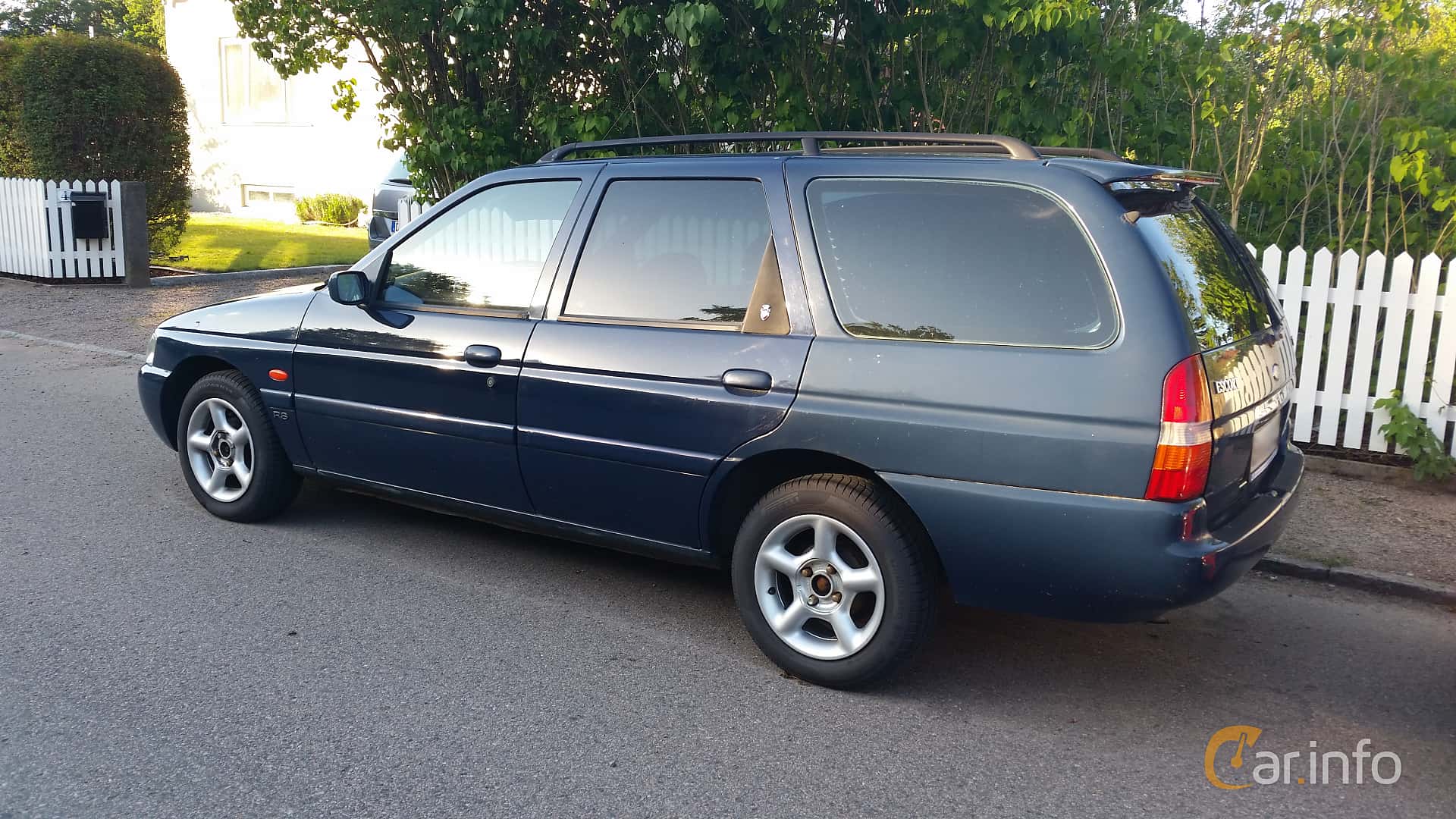 Ford Escort Turnier 1.8 Manual, 115hp, 1999