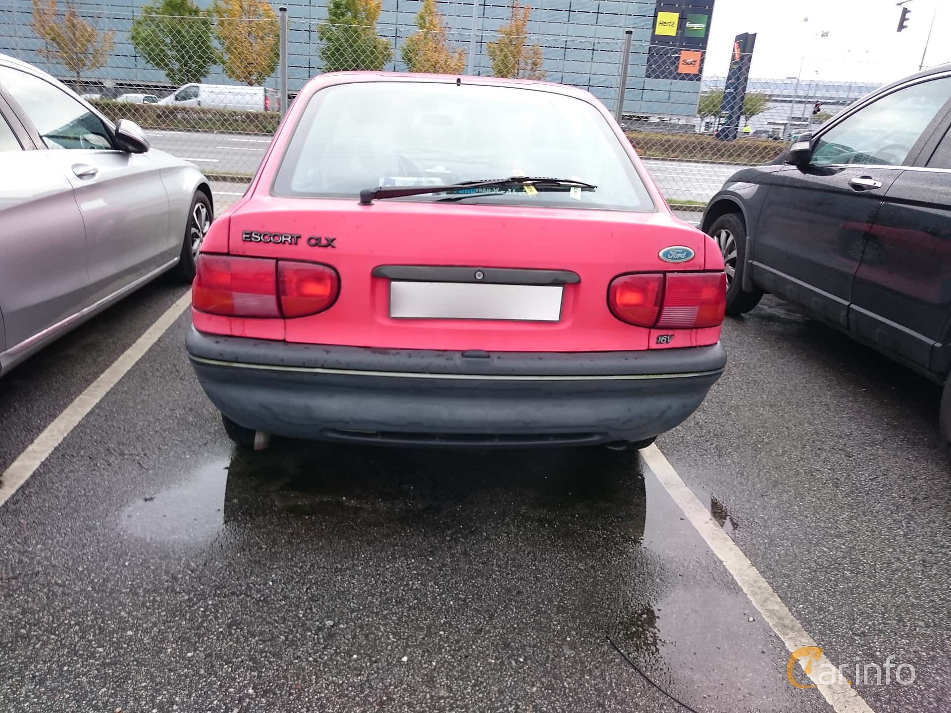 Ford Escort 5-door 1.6  Manual, 90hp, 1993