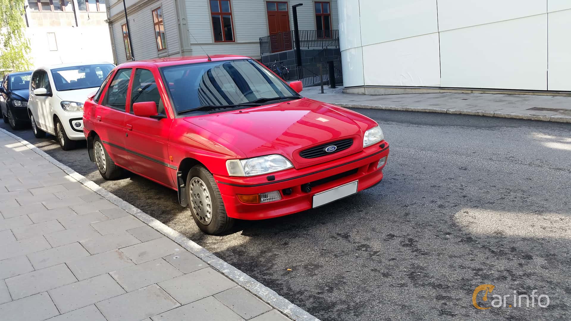 Ford Escort 5-door 1.8 Manual, 105hp, 1995