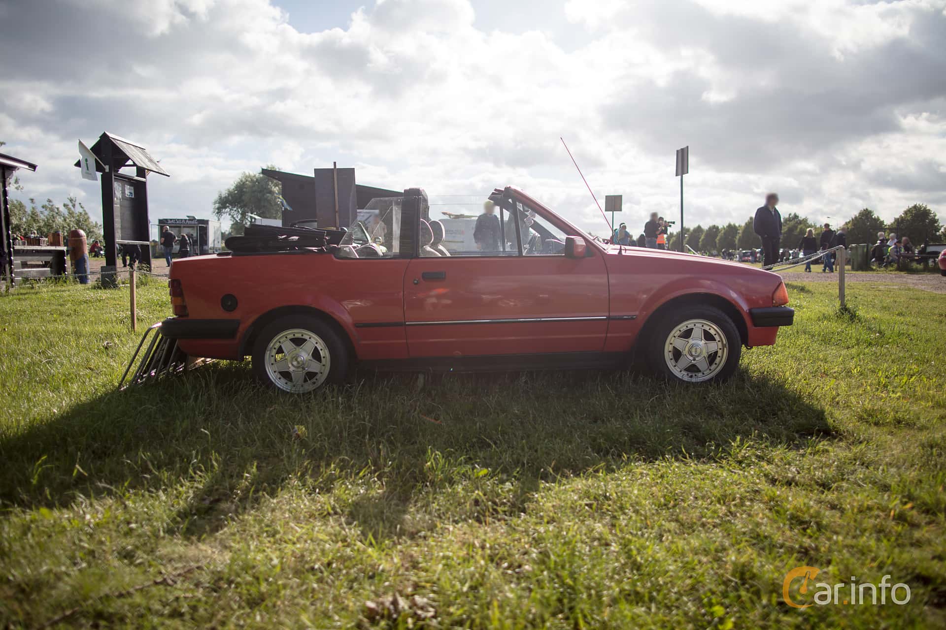 Ford Escort Cabriolet 1.6 Manual, 115hp, 1986