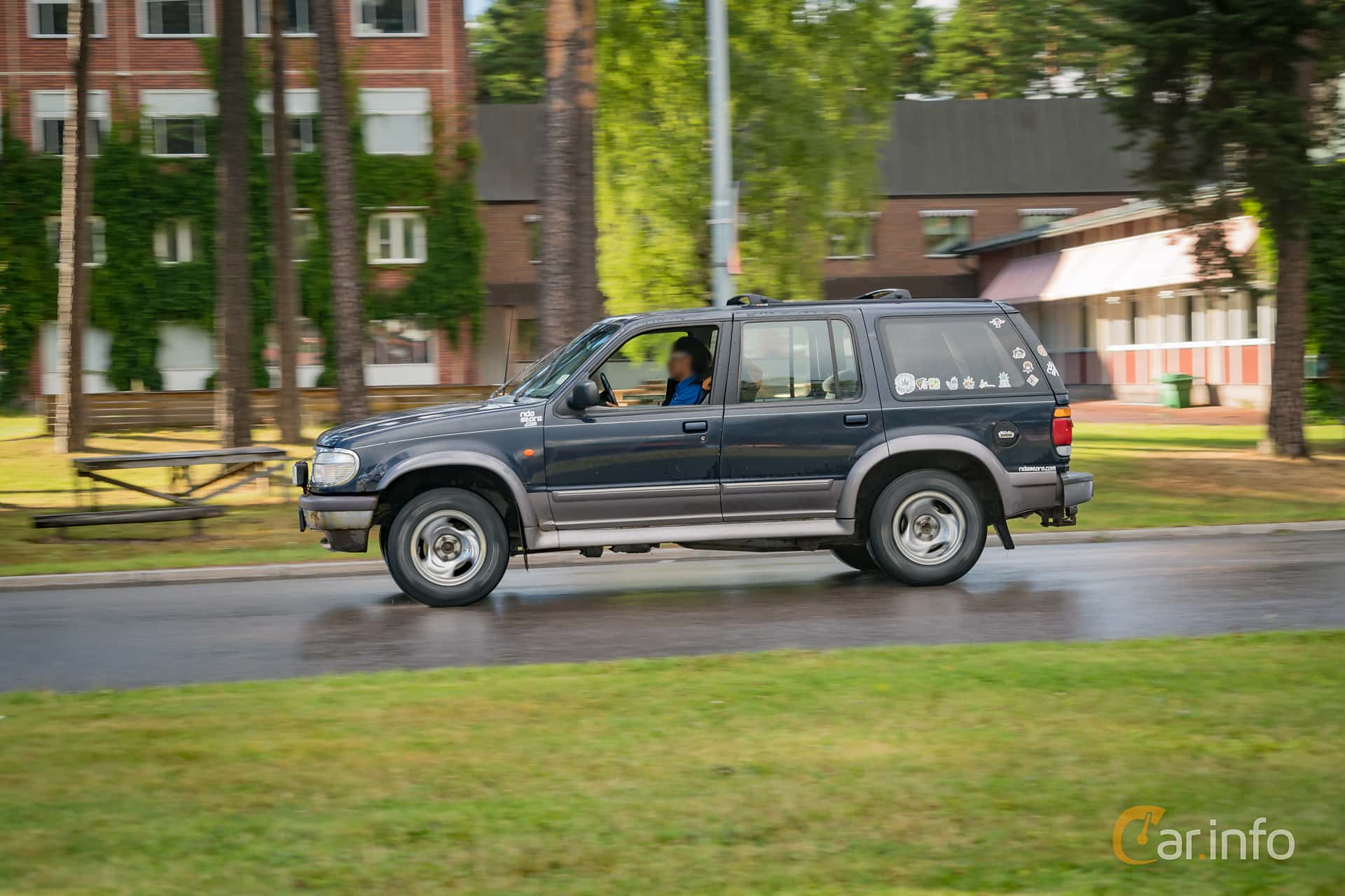 Ford Explorer 4.0 V6 4WD 206hp, 2003