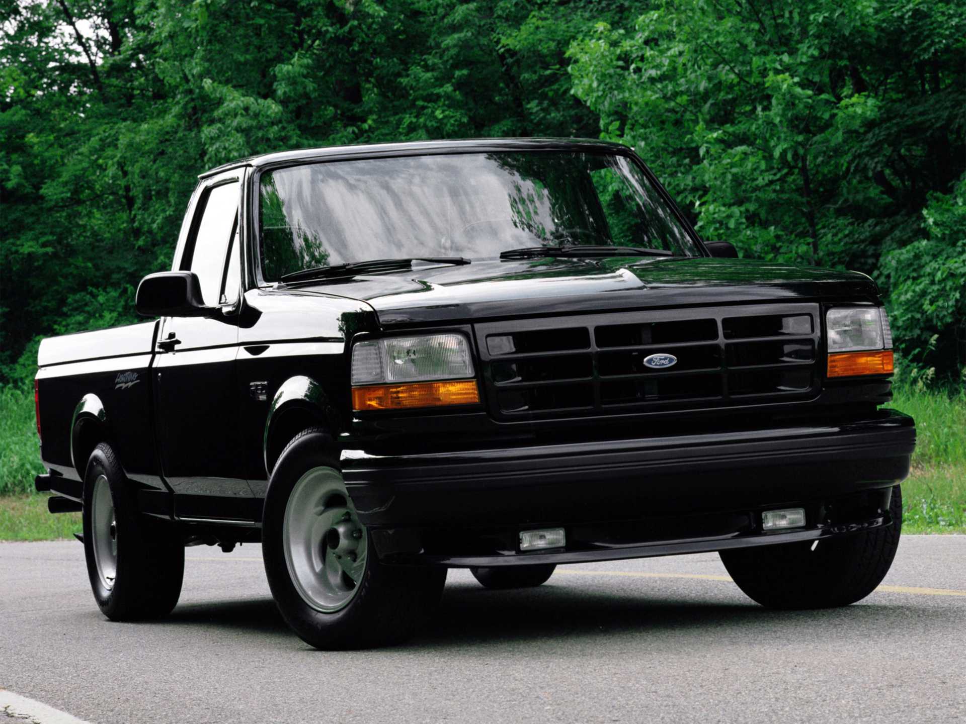 Ford F-150 SVT Lightning 5.8 V8 4WD Automatic, 245hp, 1993