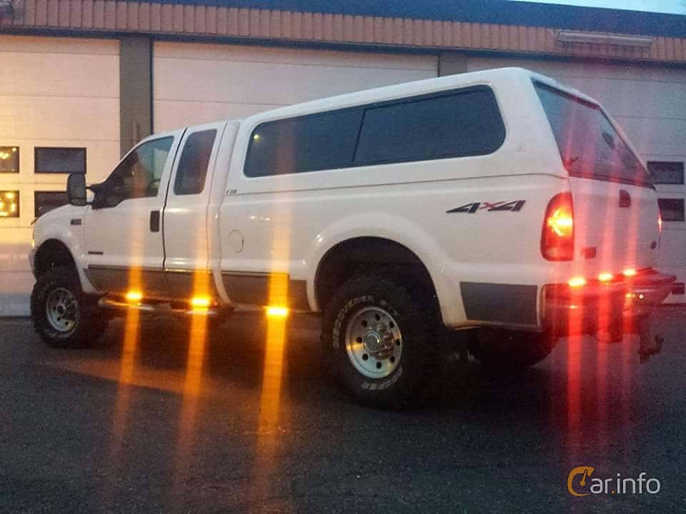 Ford F-350 SuperCab 6.0 V8 4x4 Manual, 329hp, 2004