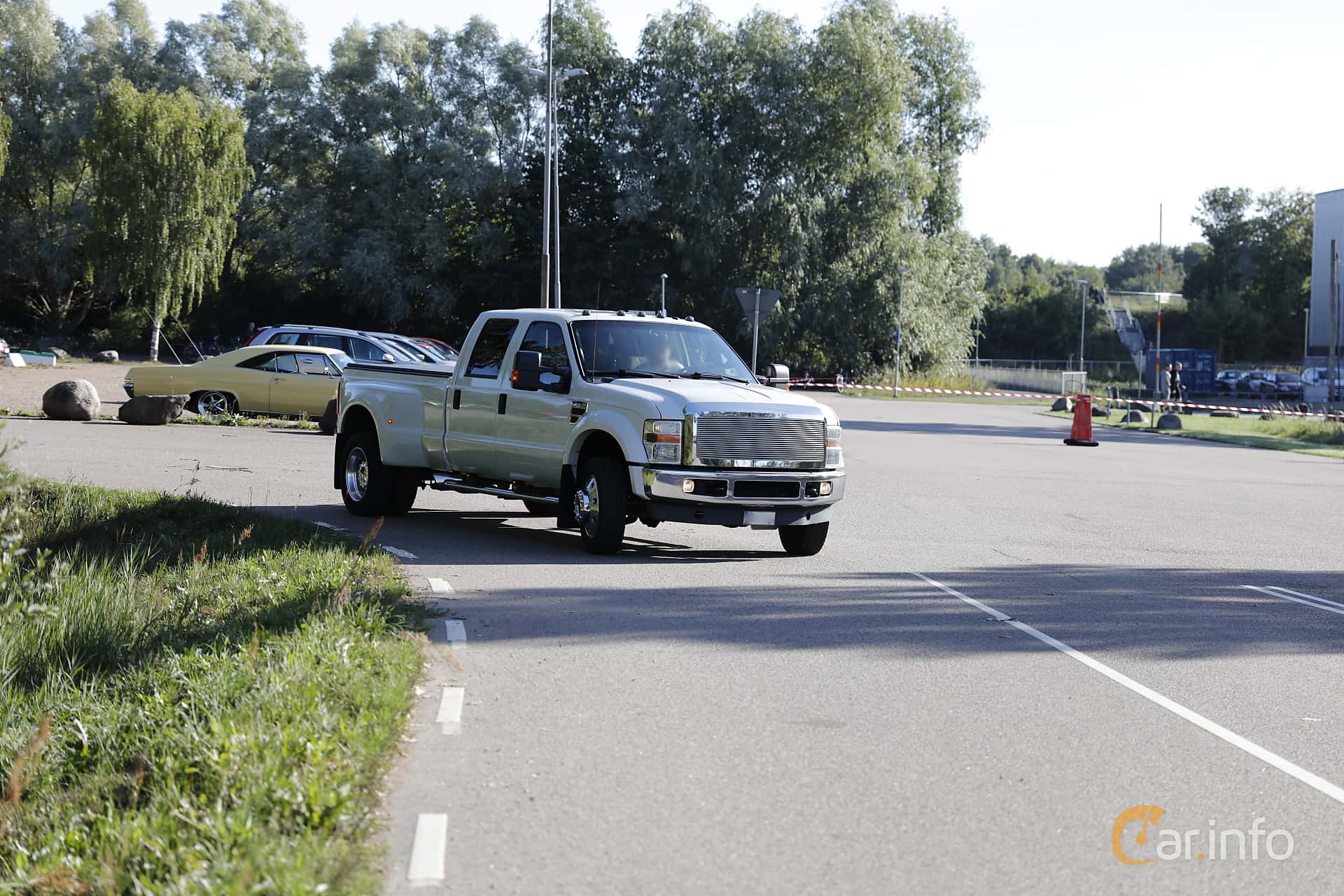 Ford F-450 Crew Cab 6.4 V8 4x4 Automatic, 355hp, 2010
