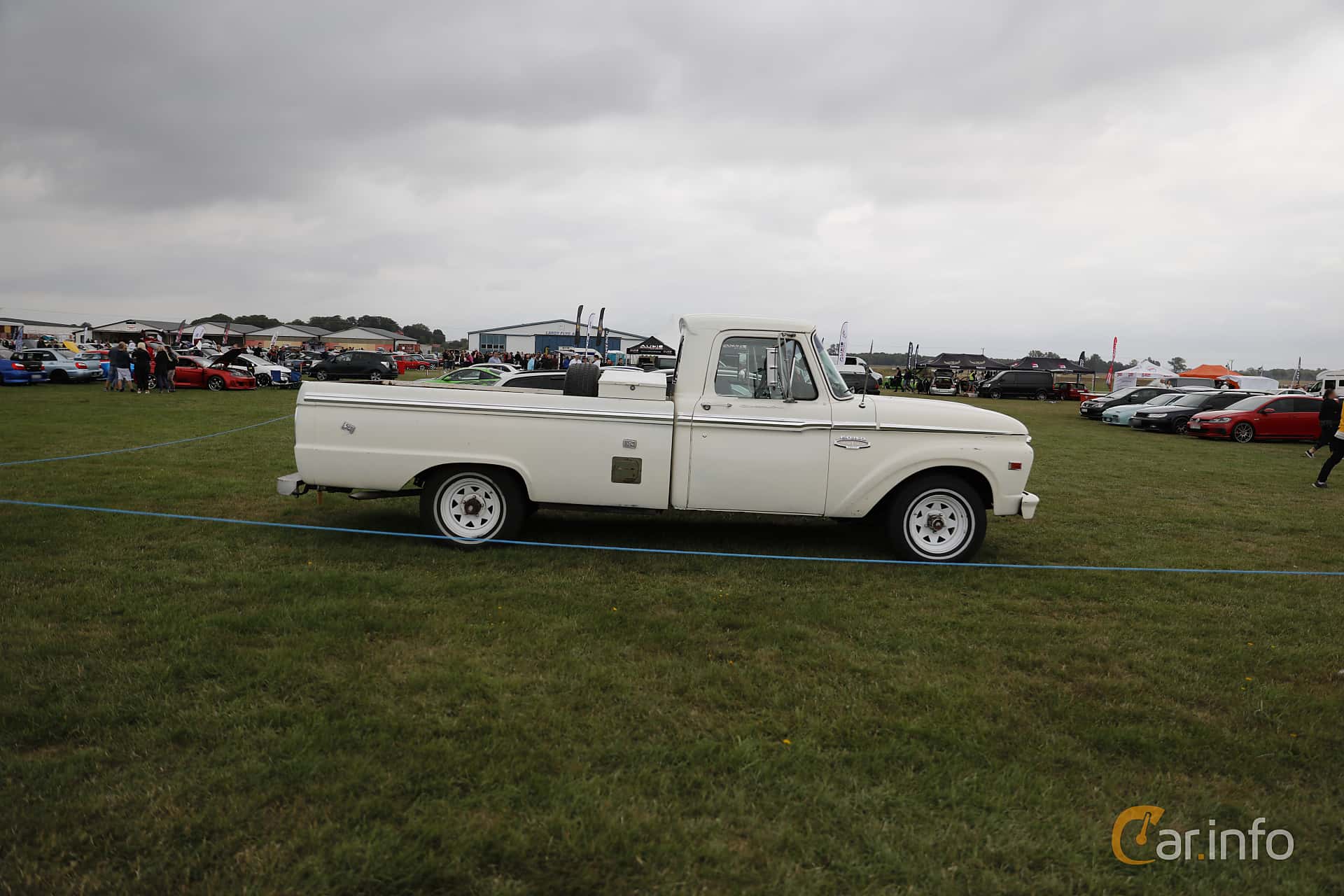Ford F Regular Cab 5.8 V8 Manual, 211hp, 1966
