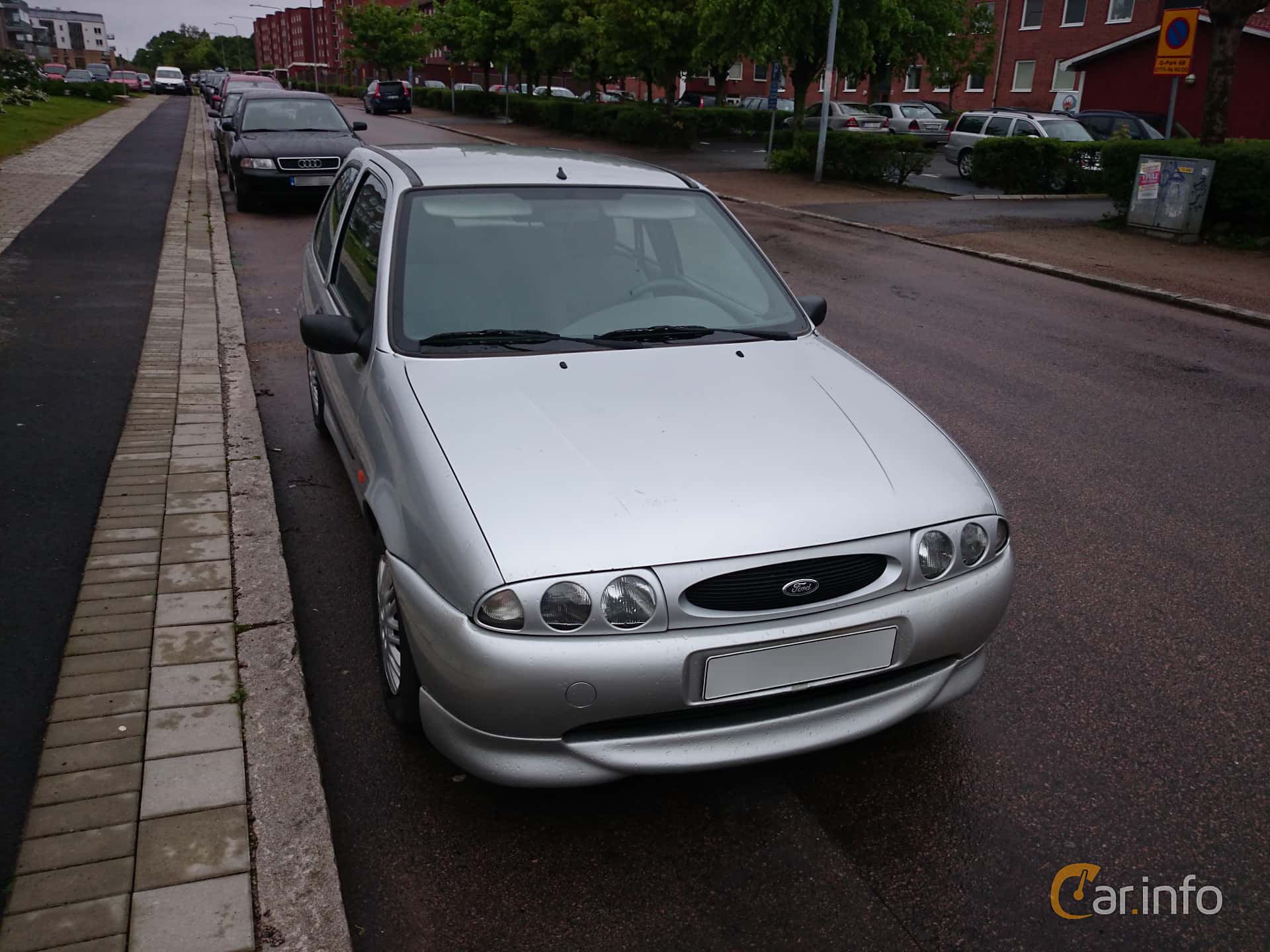 Ford Fiesta 3-door 1.25 Manual, 75hp, 1999