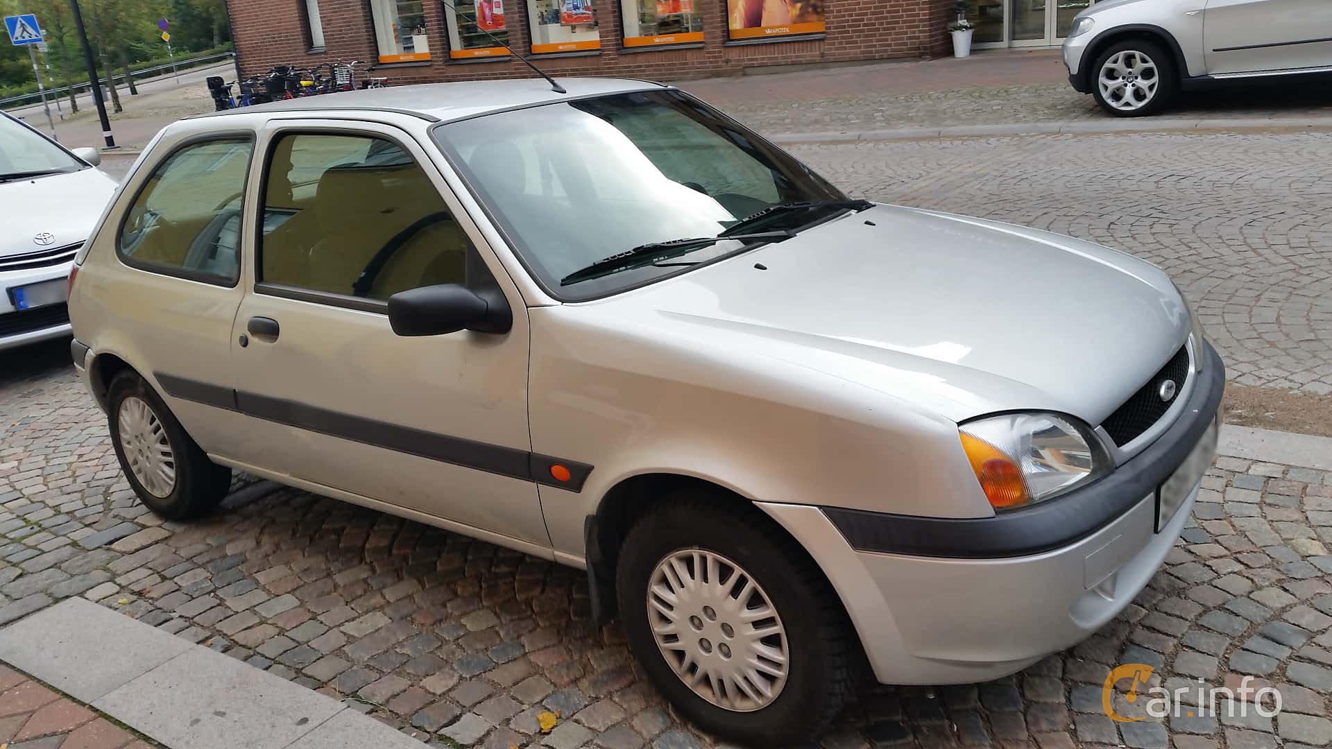 Ford Fiesta 3-door 1.8 Di Endura-DI Manual, 75hp, 2002