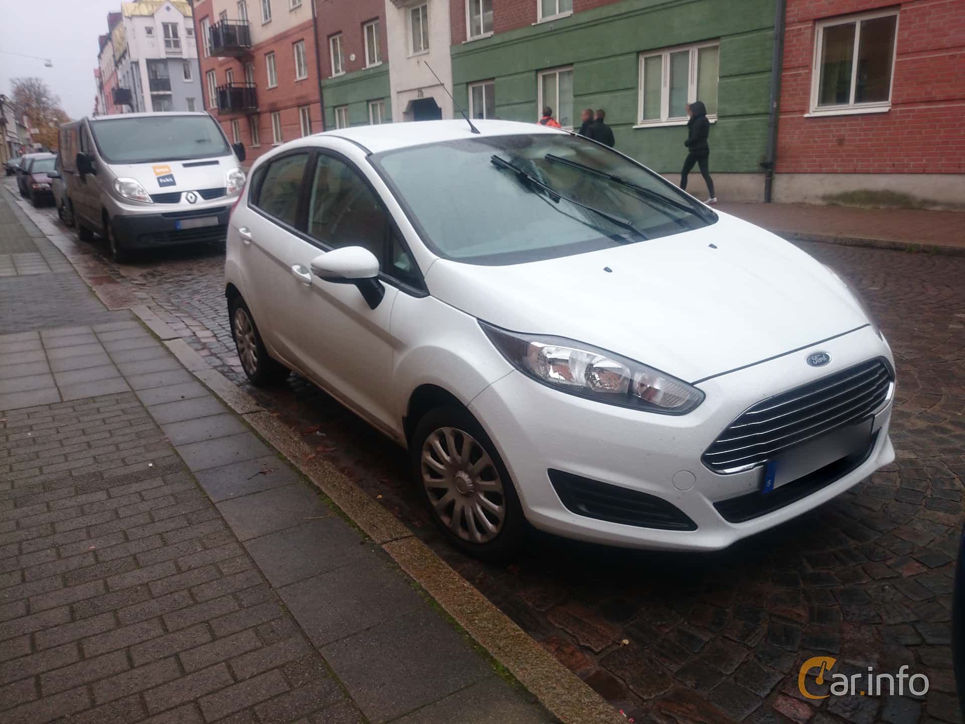 Ford Fiesta 5-door 1.25 Manual, 82hp, 2013