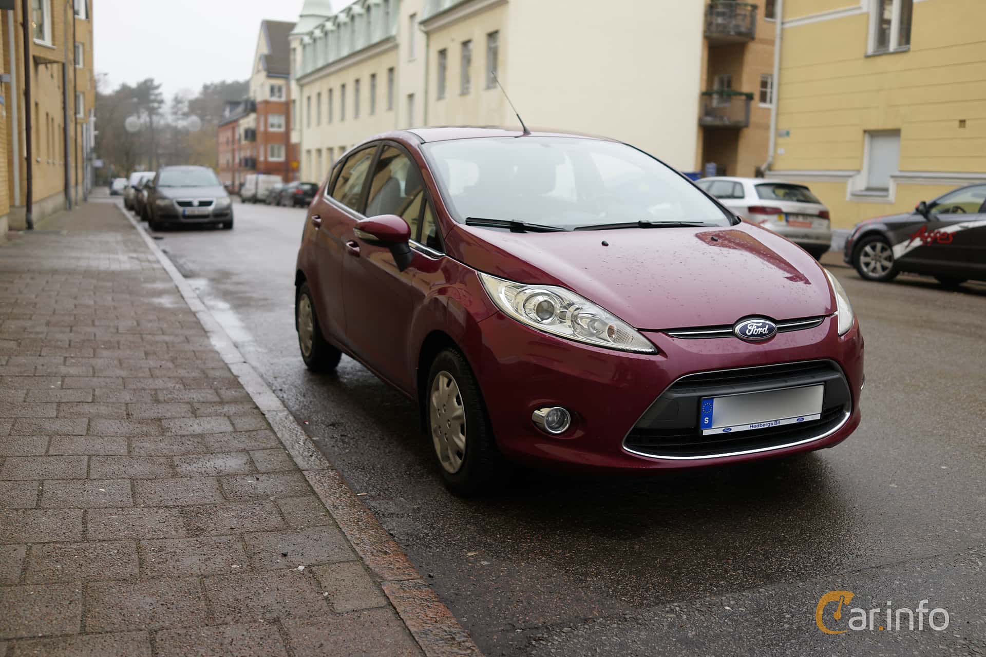 Ford Fiesta 5-door 1.4 97hp, 2013