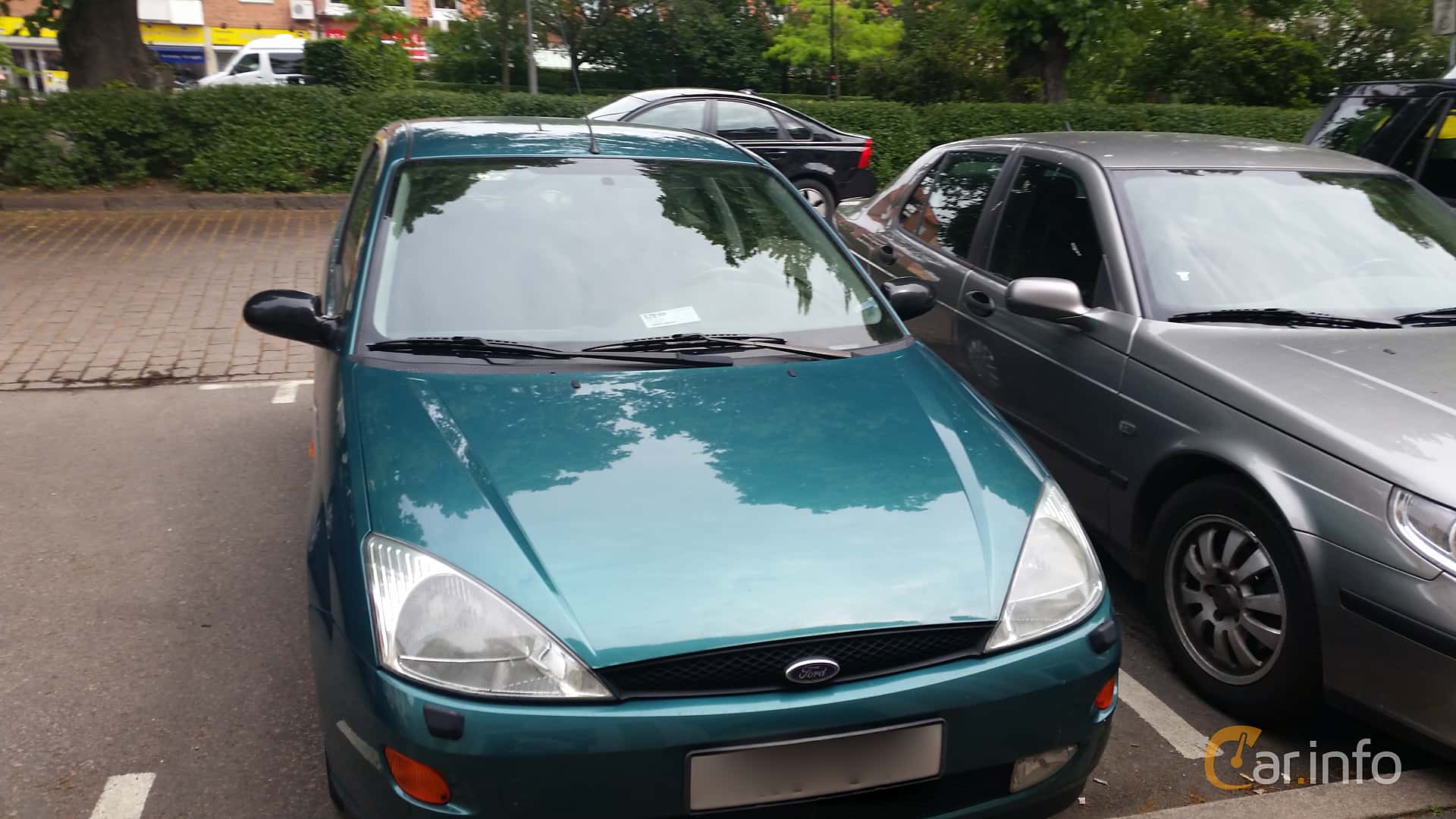 Ford Focus 3-door Hatchback 2.0 Manual, 130hp, 1999