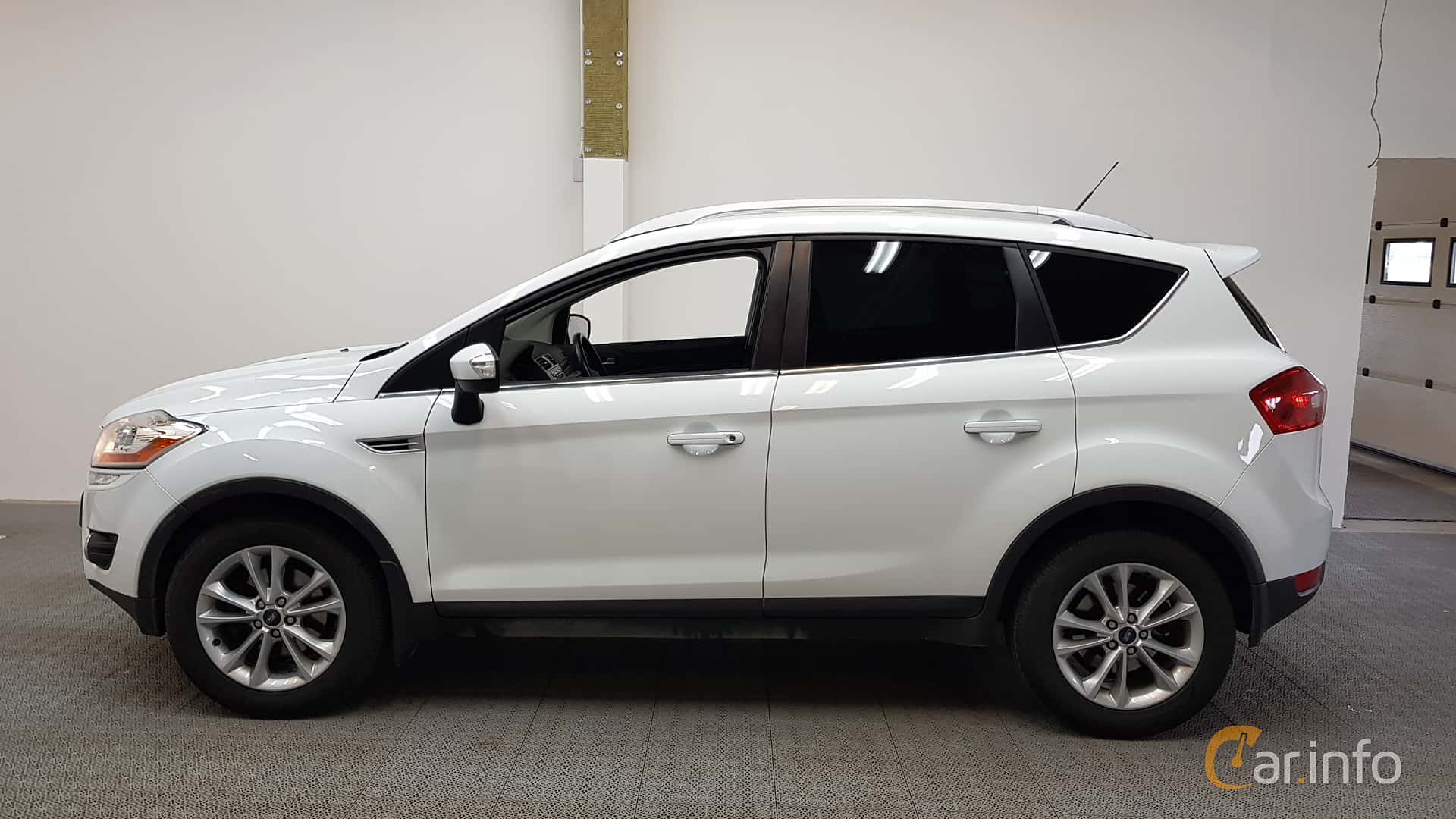 Ford Kuga 2.0 TDCi 4x4 Manual, 140hp, 2013