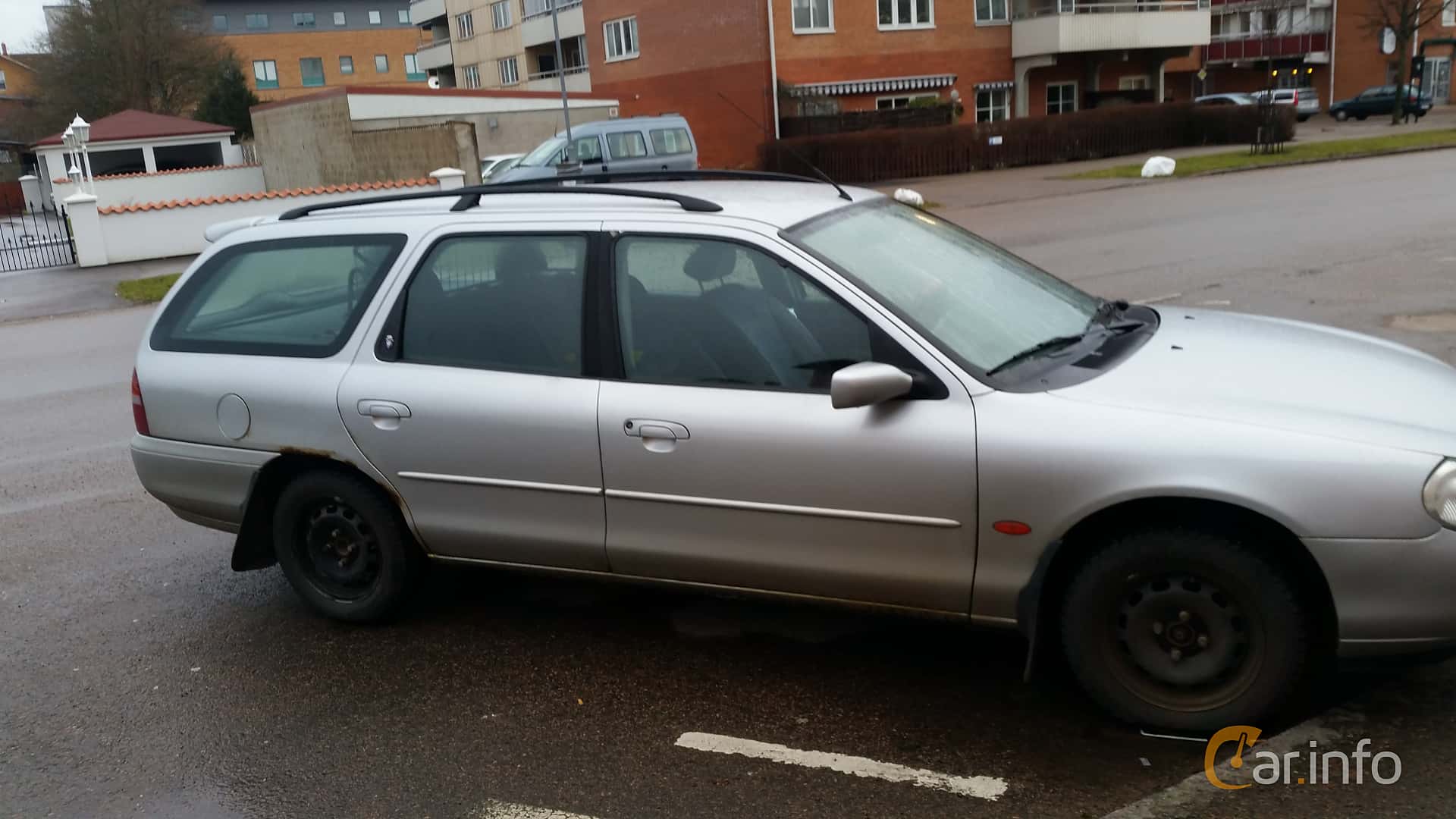Ford Mondeo Combi 1.6 Manual, 95hp, 2000