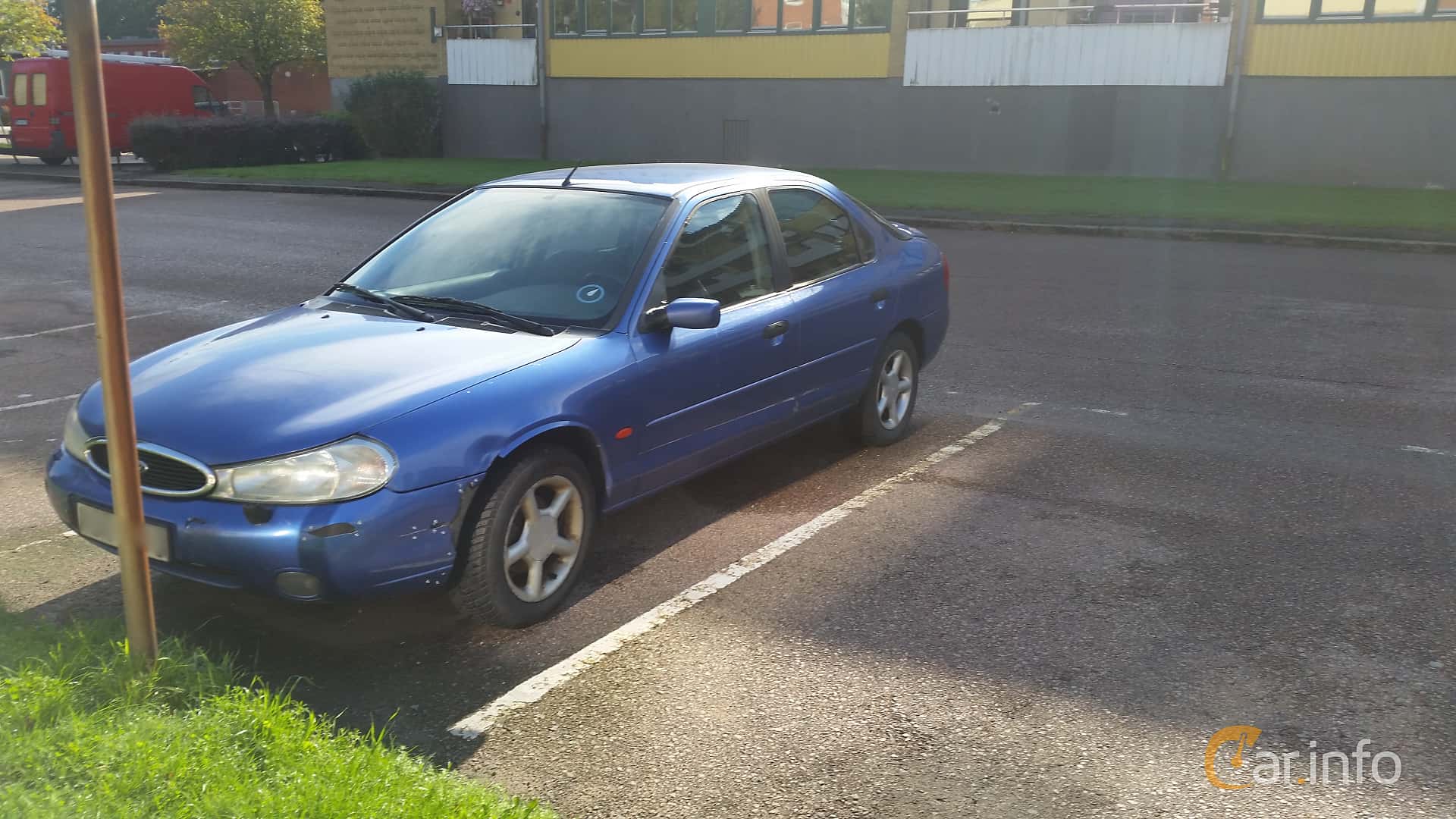 Ford Mondeo Hatchback 2.0 Manual, 130hp, 2001