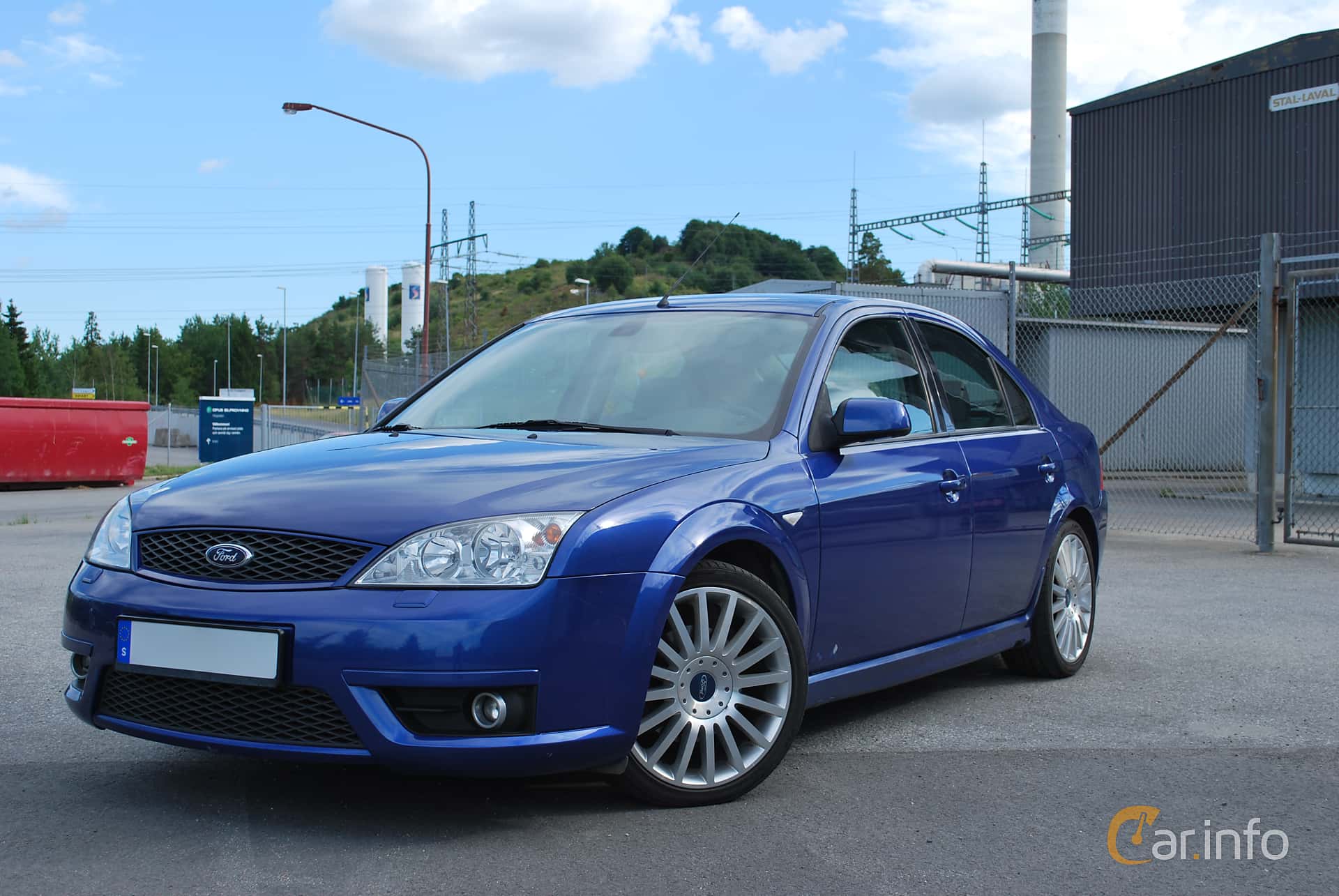 Ford Mondeo ST220 Hatchback 3.0 V6 Manual, 226hp, 2005