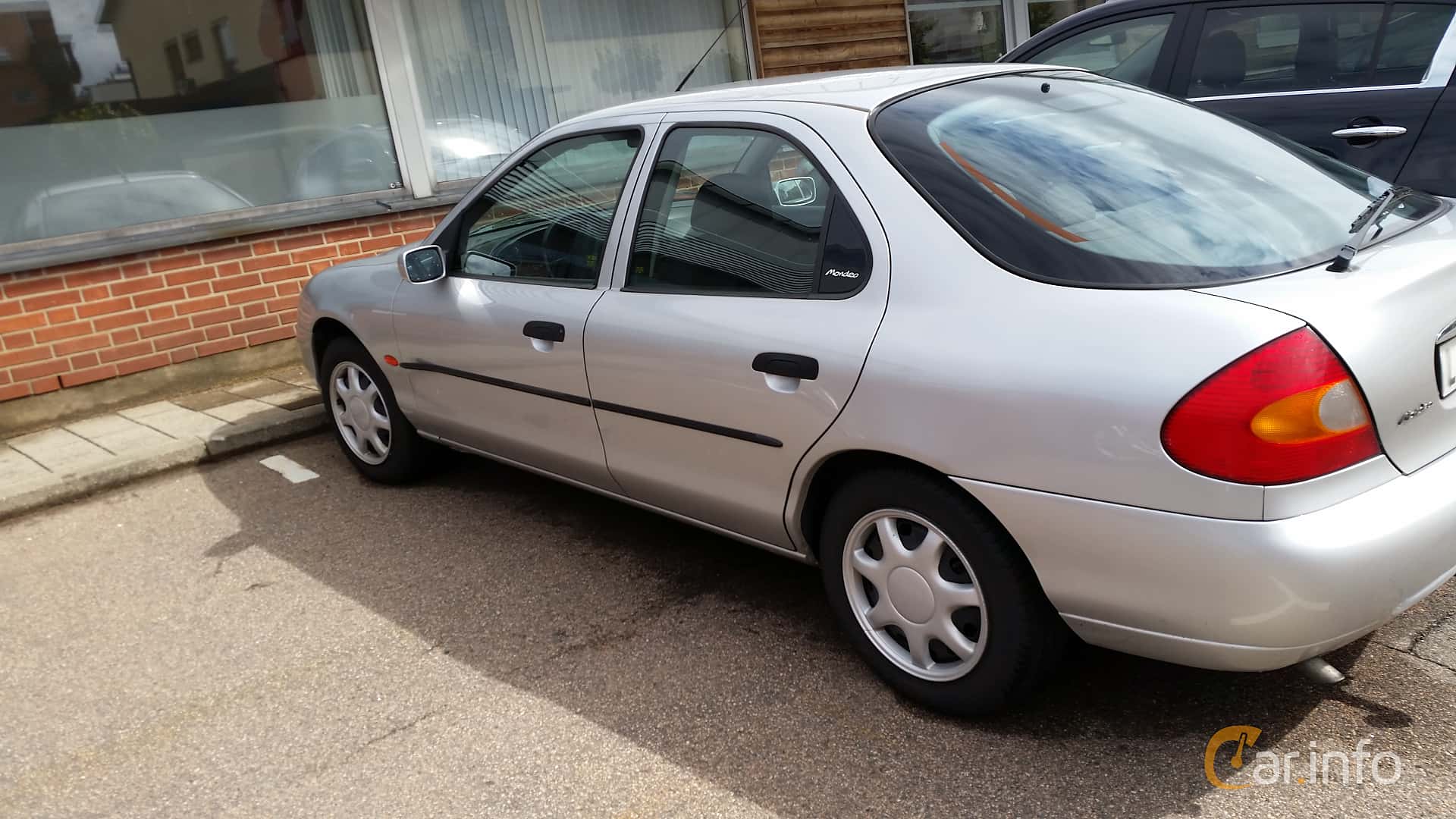 Ford Mondeo Hatchback 2.0 130hp, 1999
