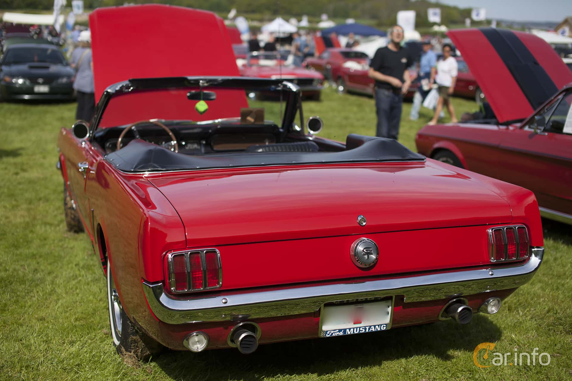 Ford Mustang Convertible 4.7 V8 Manual, 203hp, 1966