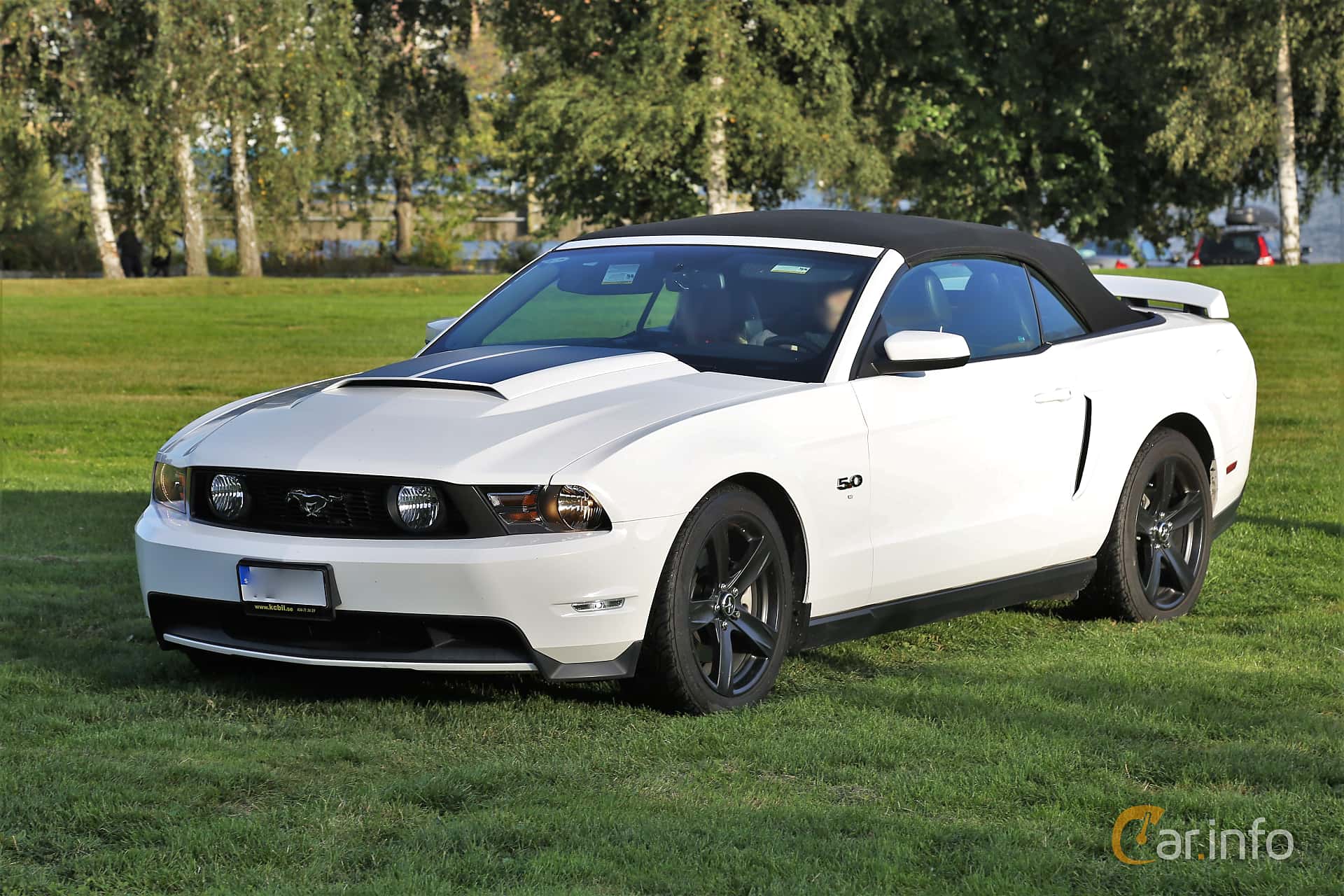 Ford Mustang GT Convertible 5.0 V8 Manual, 421hp, 2012