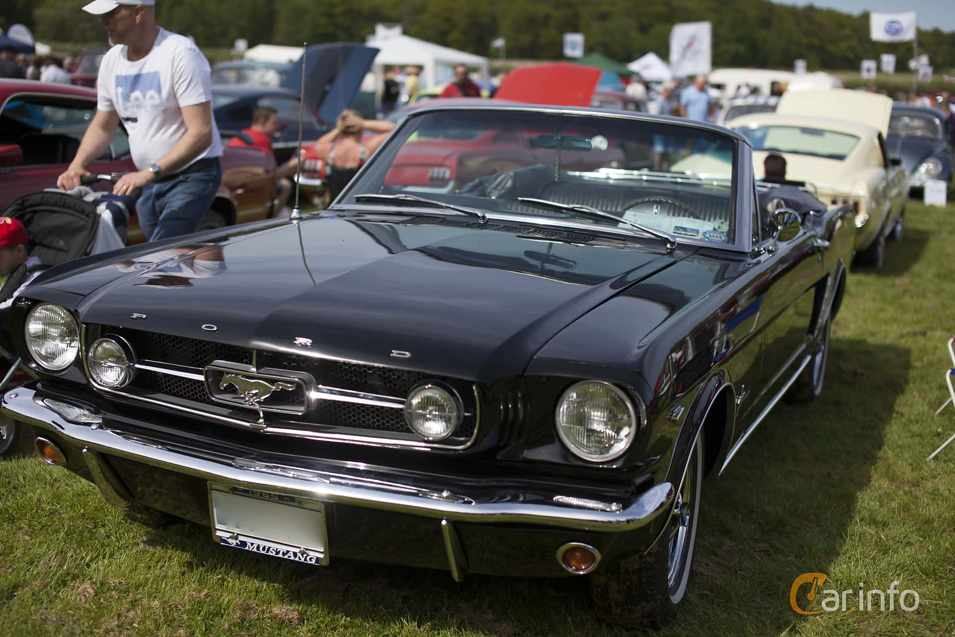 Ford Mustang Convertible 4.7 V8 Automatic, 184hp, 1965