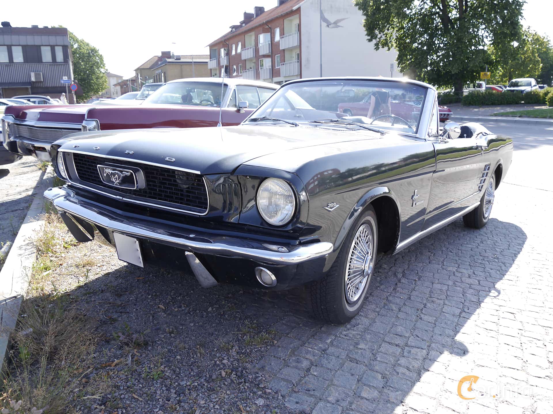 Ford Mustang Convertible 4.7 V8 Automatic, 203hp, 1966