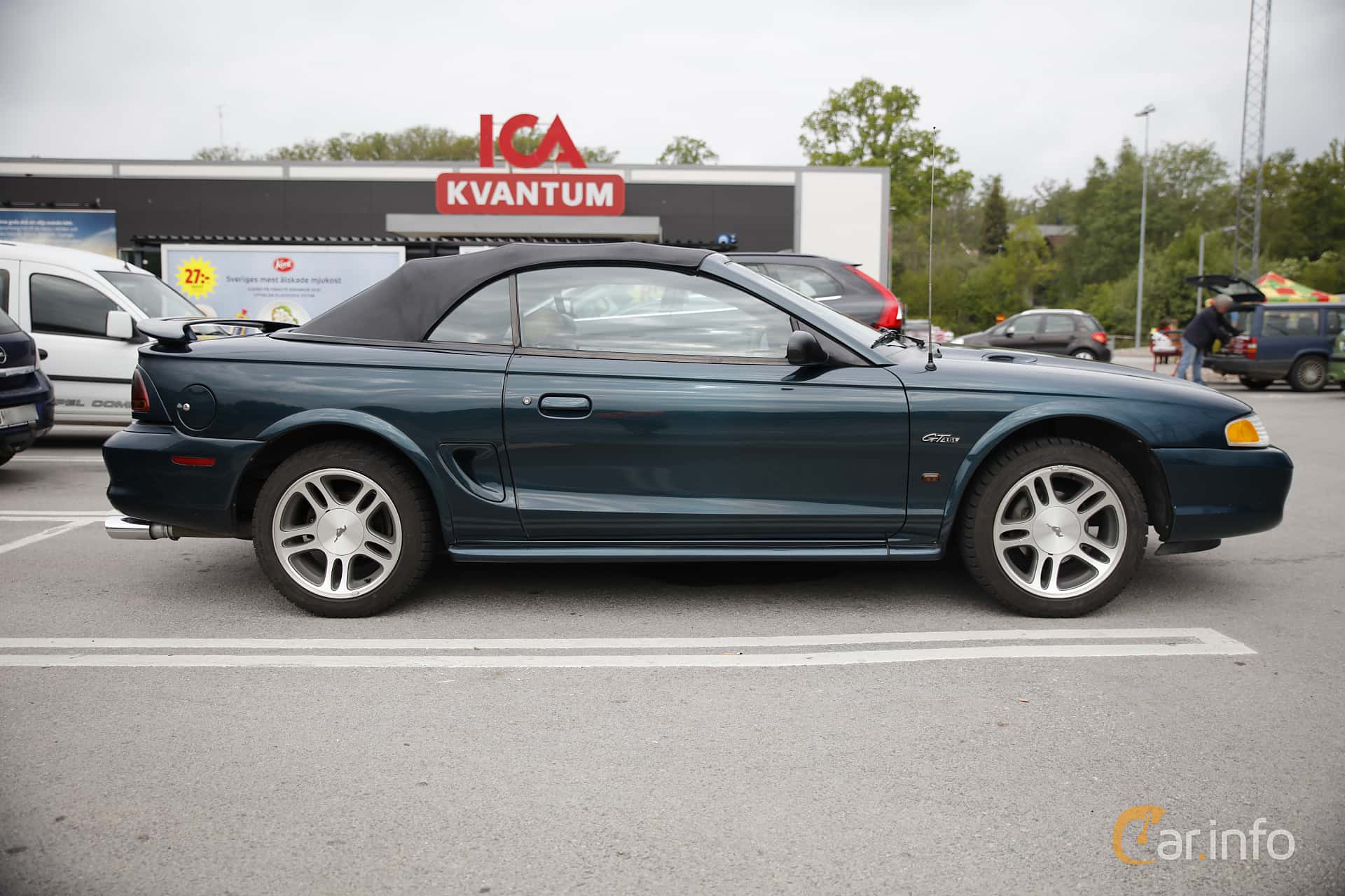 Ford Mustang GT Convertible 4.6 V8 SEFI Automatic, 218hp, 1997