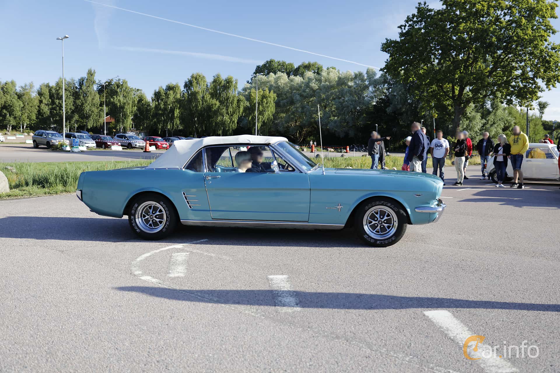 Ford Mustang Convertible 4.7 V8 203hp, 1966