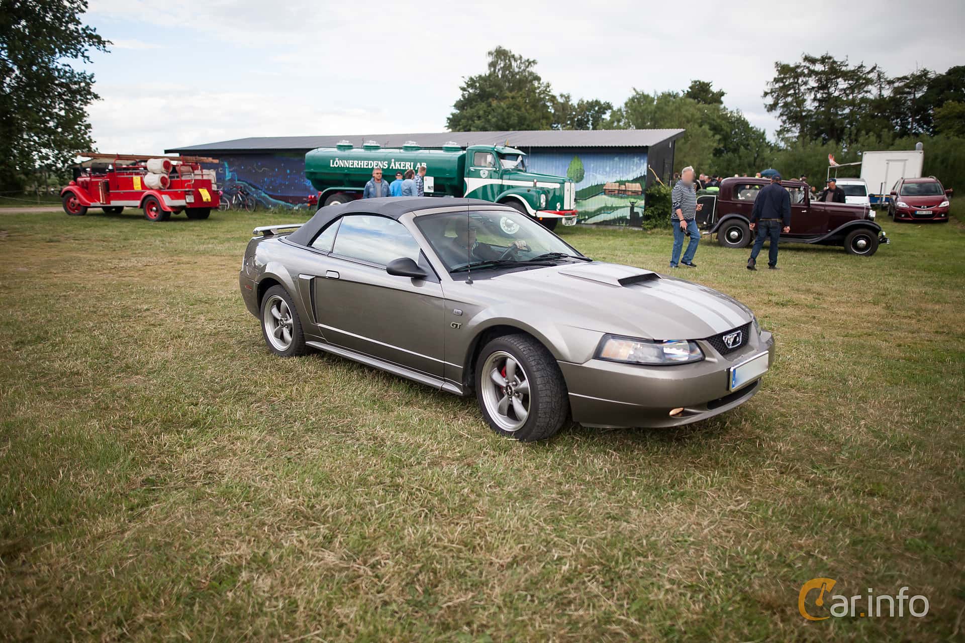 Ford Mustang GT Convertible 4.6 V8 Manual, 264hp, 2002