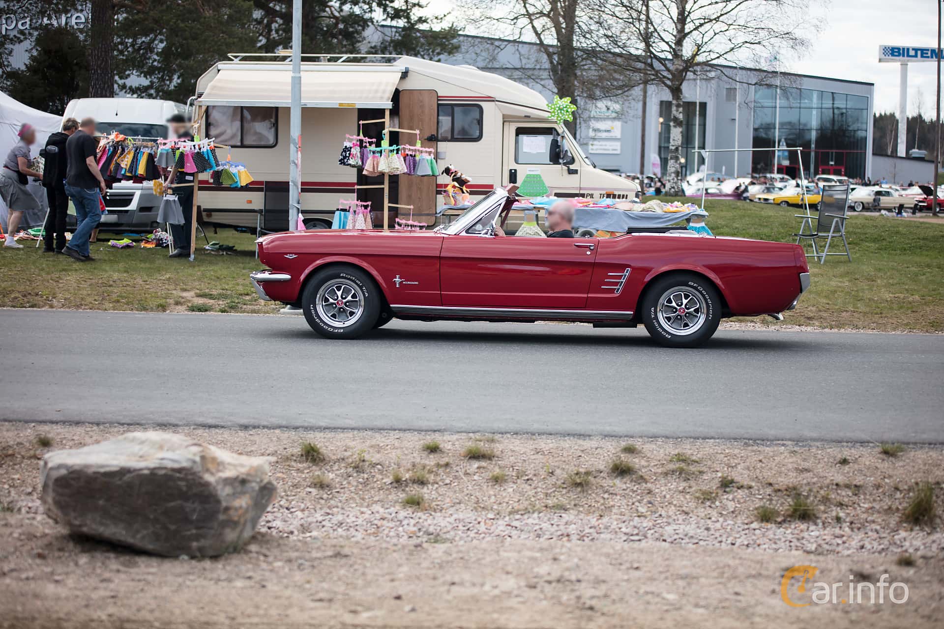 Ford Mustang Convertible 4.7 V8 184hp, 1966