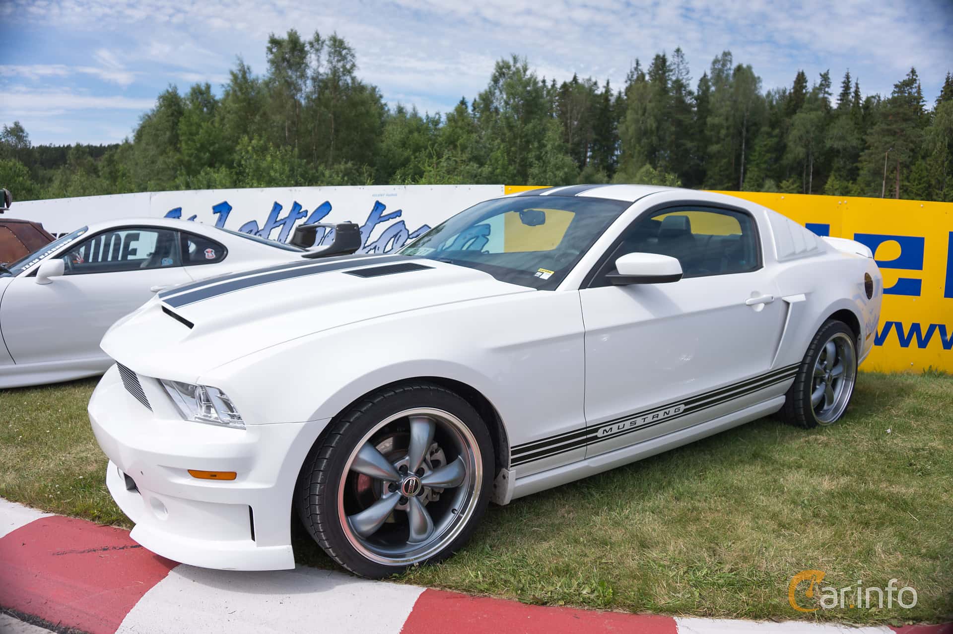 Ford Mustang 3.7 V6 304hp, 2011