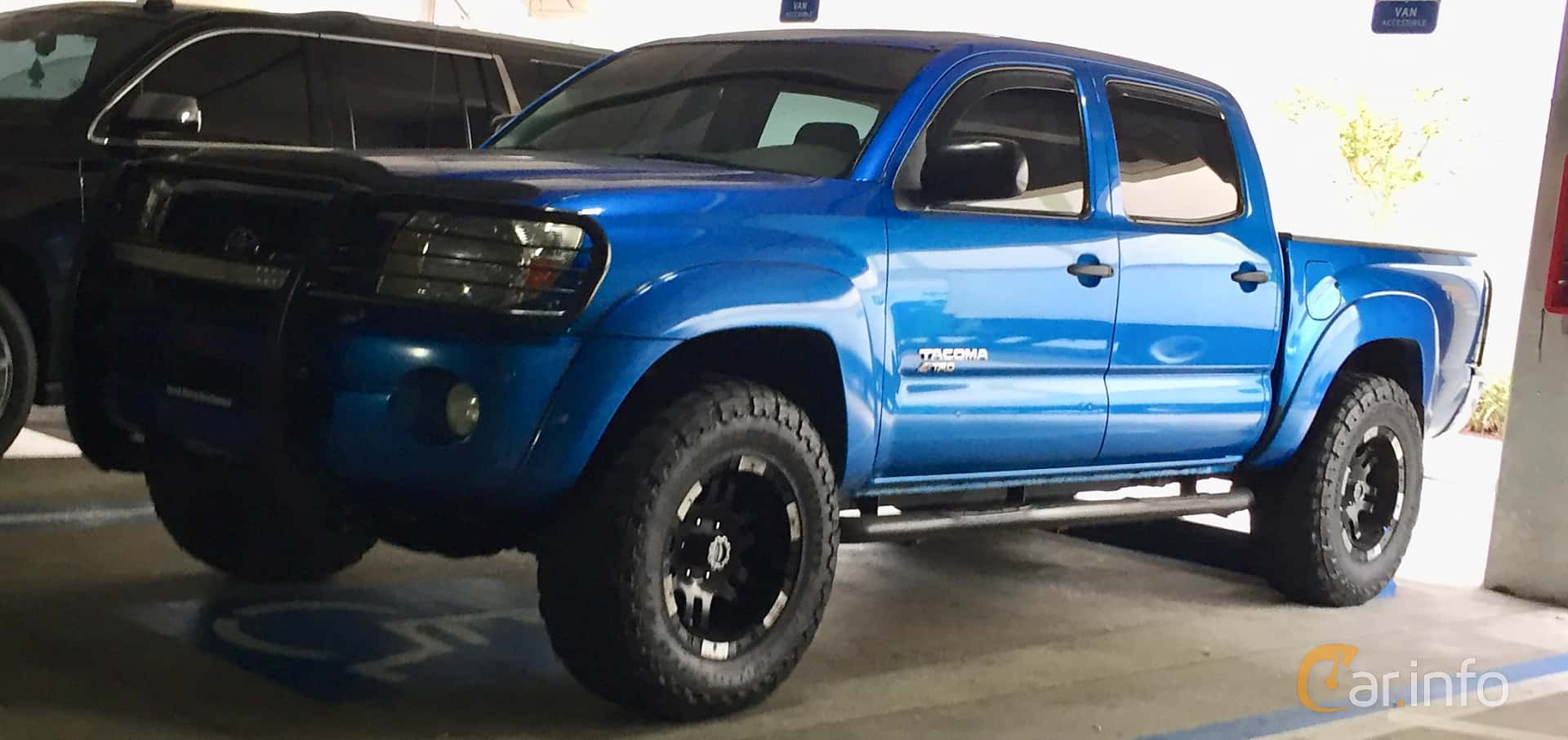 Toyota Tacoma Crew Cab 4.0 V6 4WD 249hp, 2015