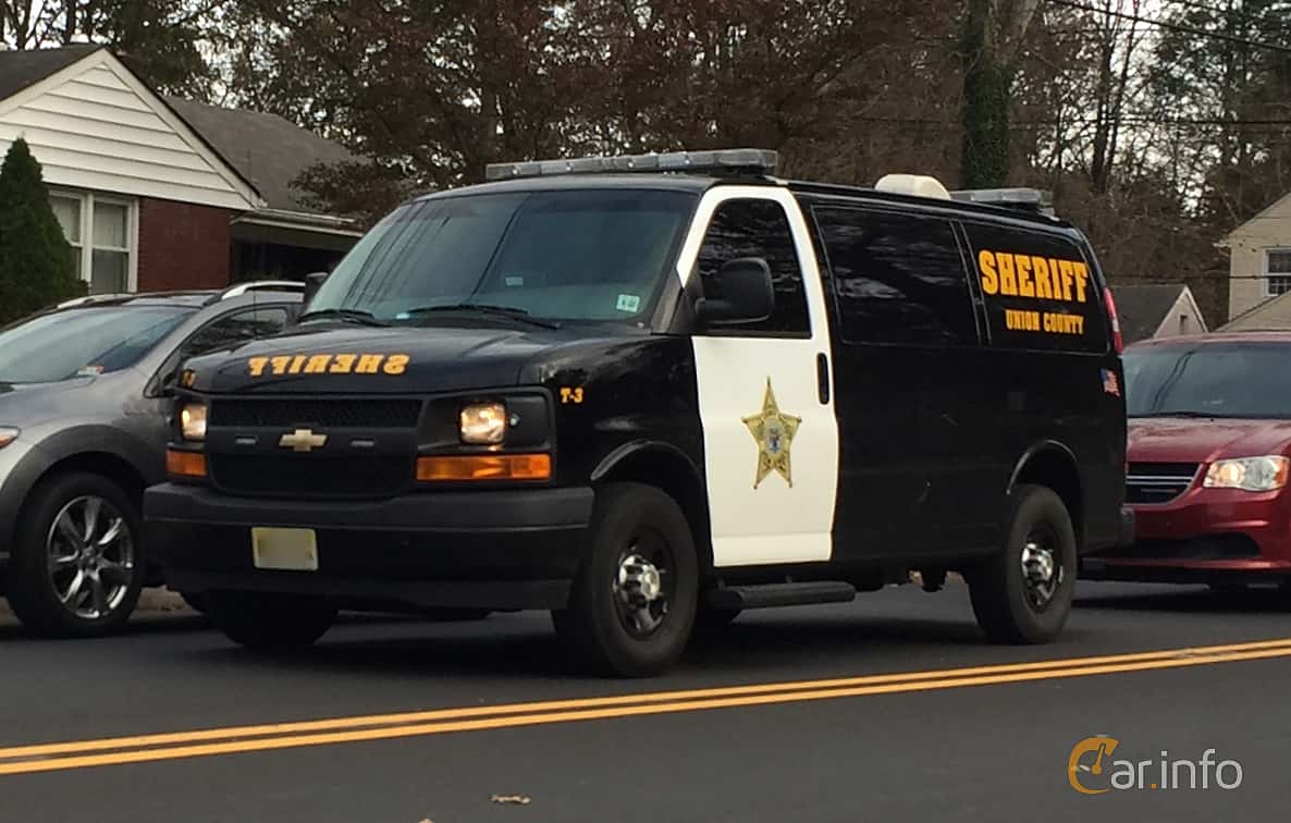 Chevrolet Express G1500 Cargo Van 4.3 V6 Hydra-Matic, 198hp, 2014