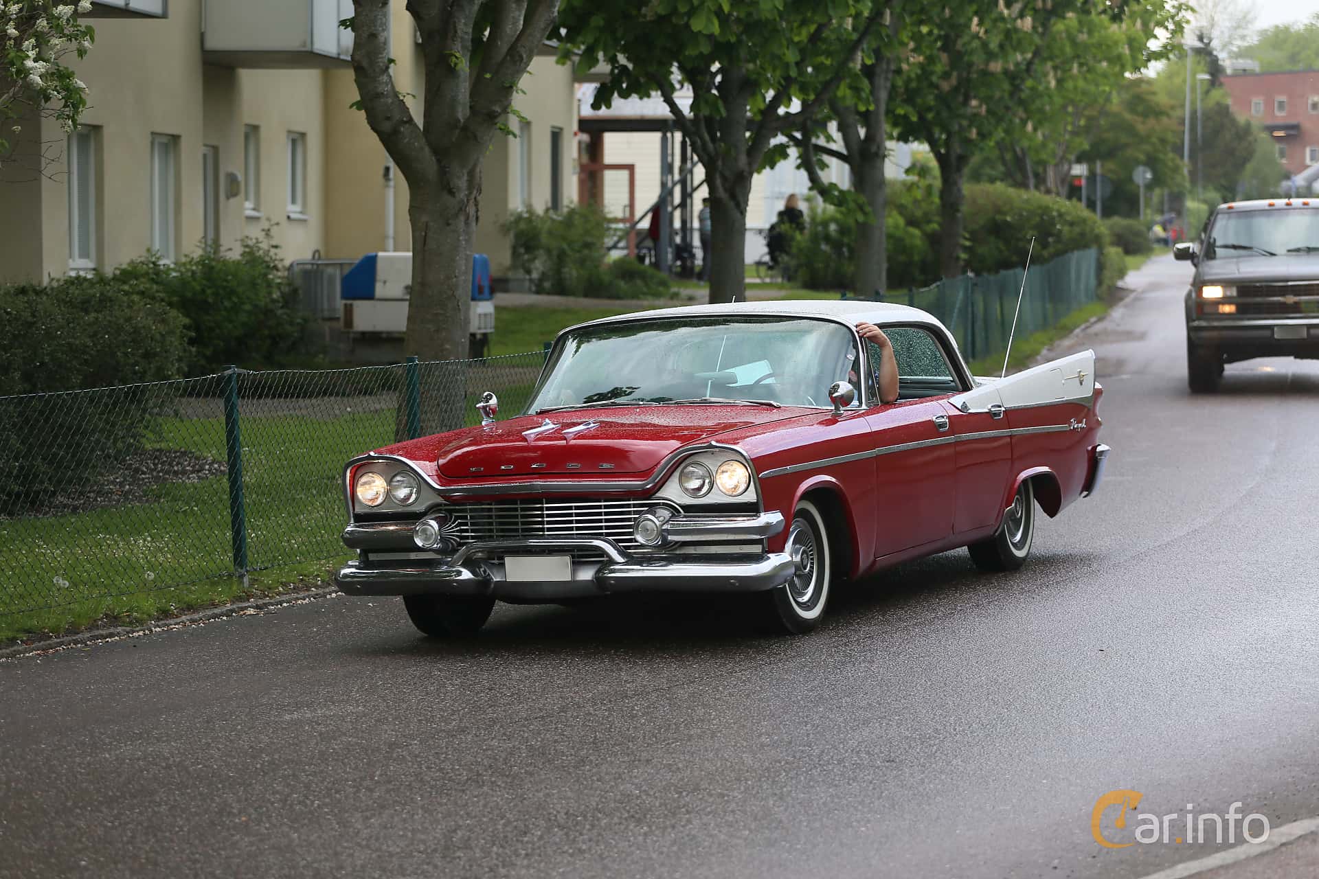 Dodge Custom Royal 5.9 V8 generation D67-2/LD3, TorqueFlite, 3-speed