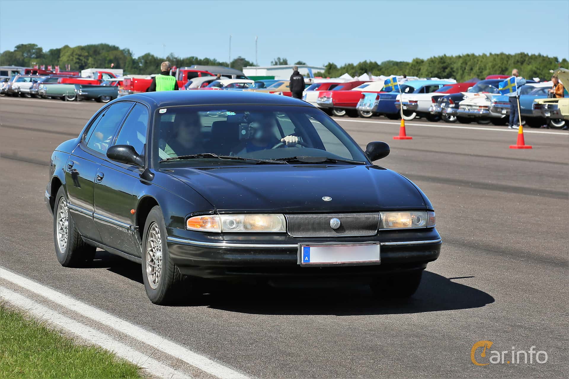 Chrysler New Yorker 3.5 V6 Automatic, 211hp, 1994