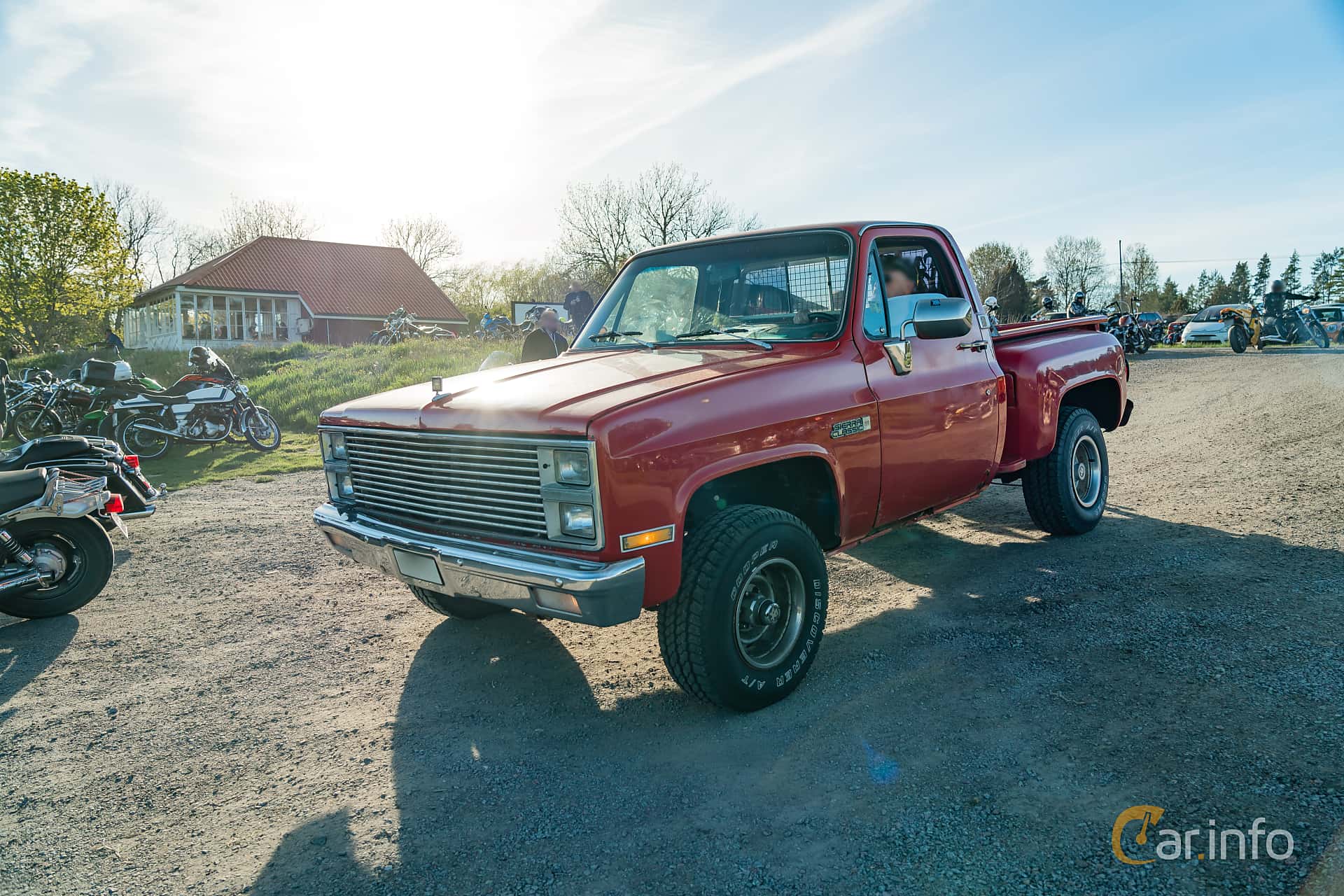 GMC K1500 5.7 V8 4WD Hydra-Matic, 152hp, 1981