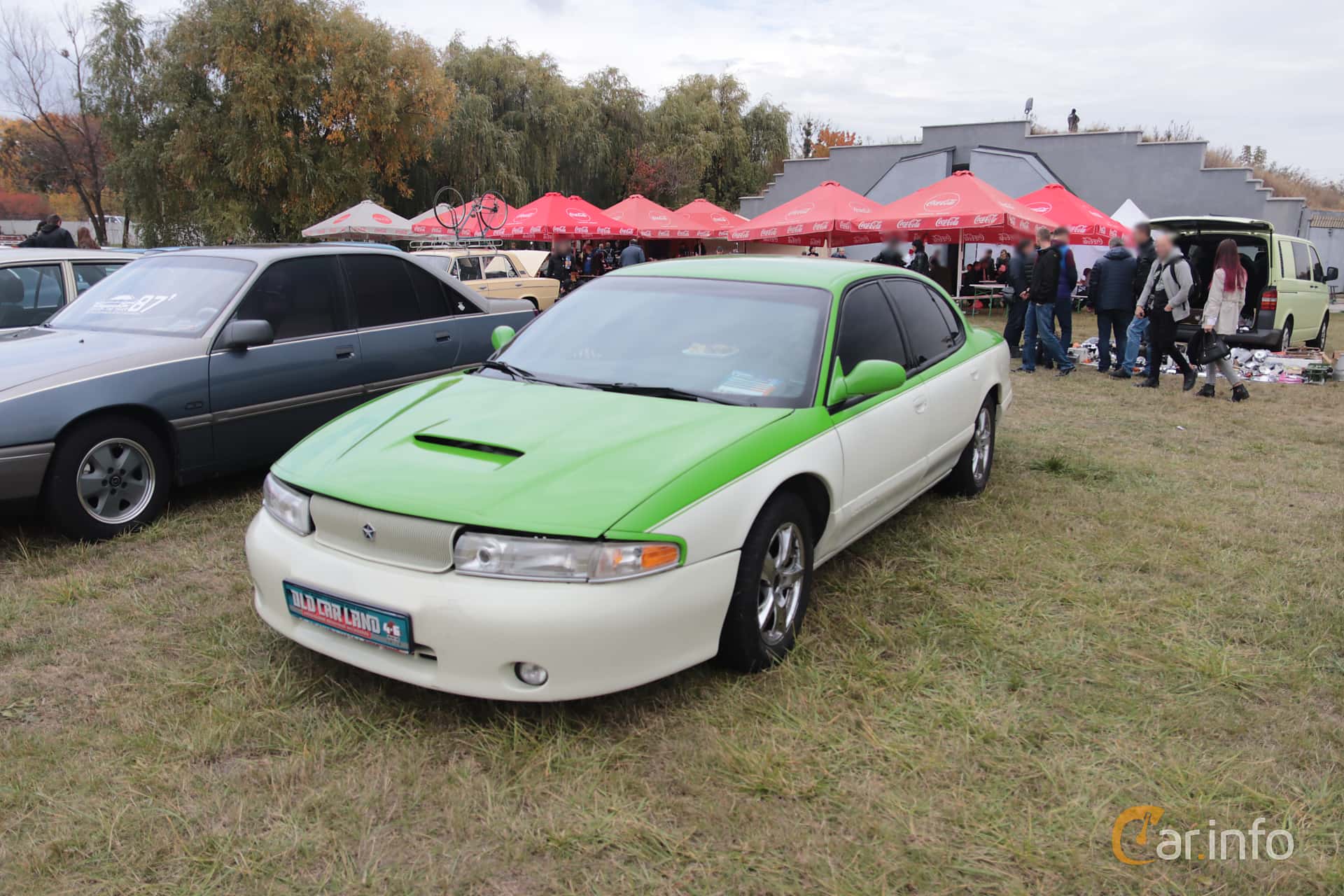 Chrysler LHS 3.5 V6 Automatic, 218hp, 1993